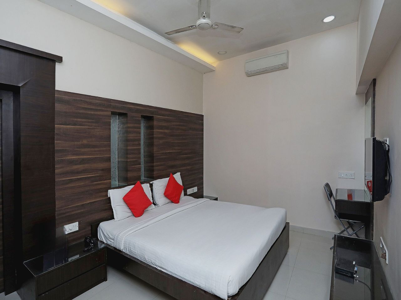 Hotel South Fern in Kolkata