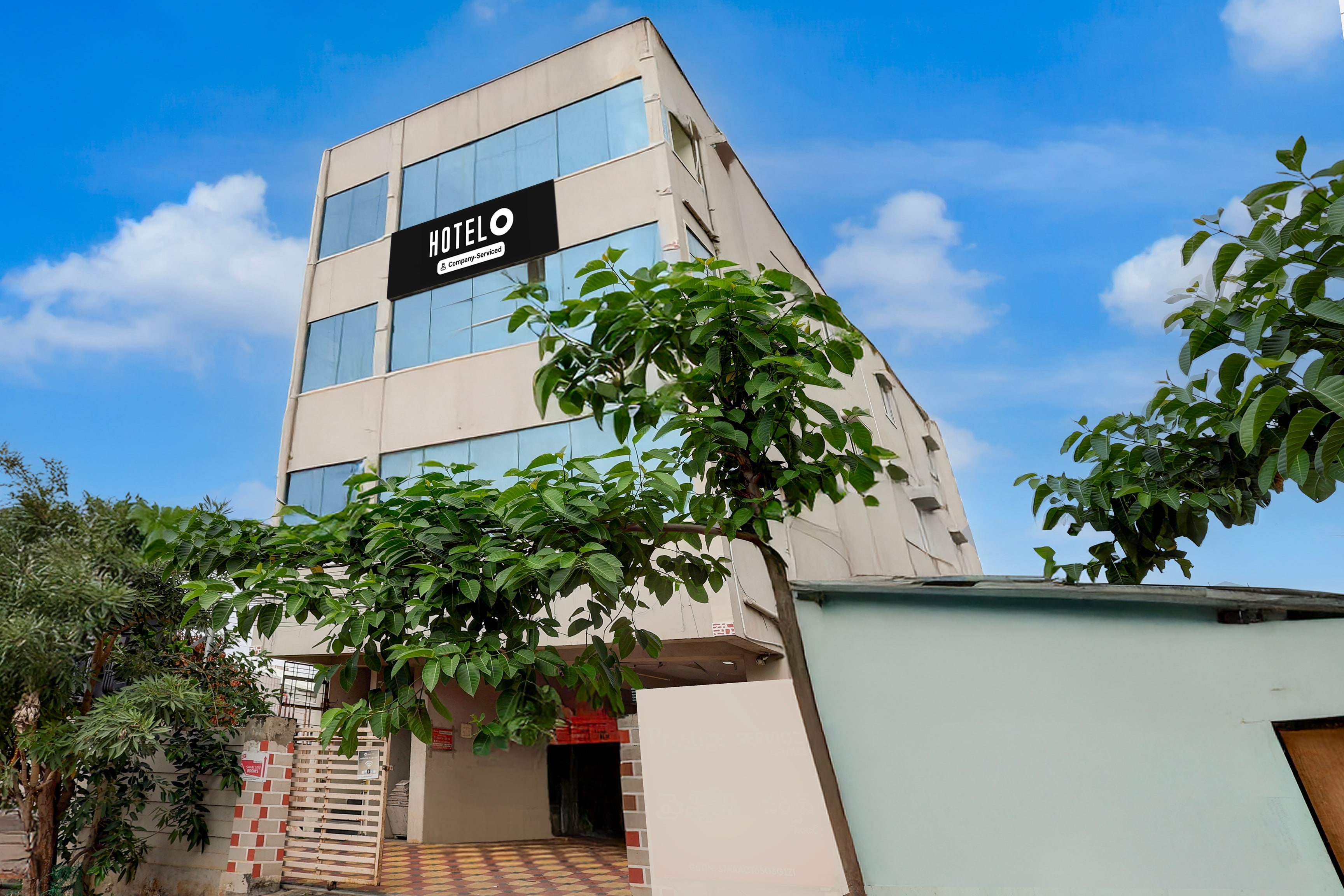 Super Hotel O Benz Circle Vijayawada in Vijayawada