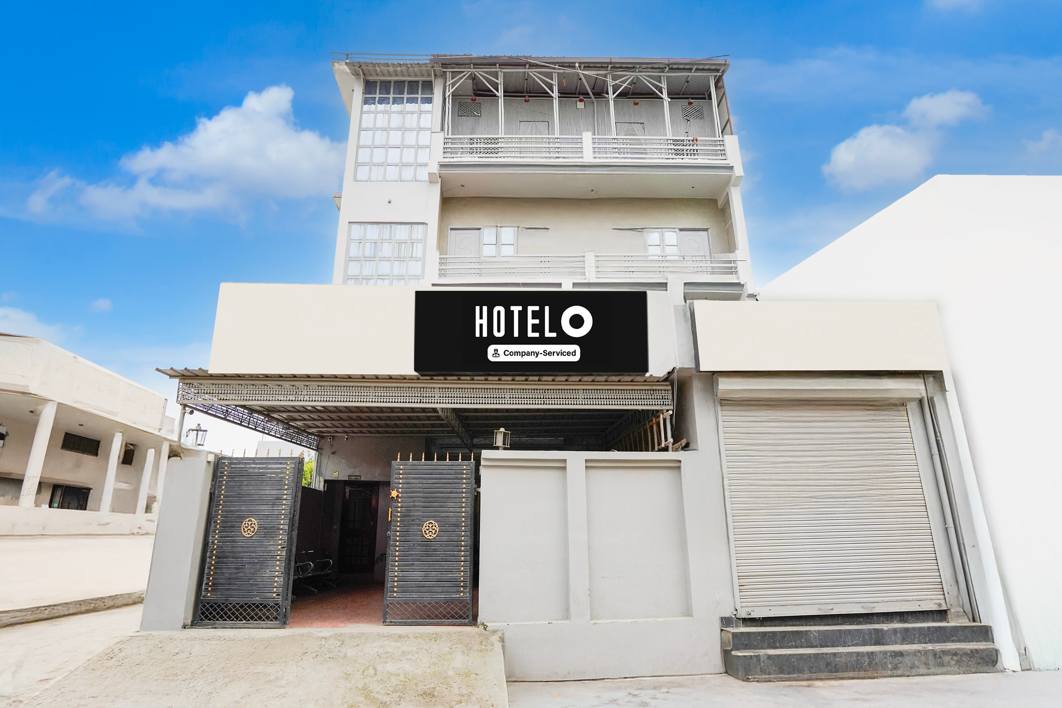 Super Hotel O Dehradun City Centre in Dehradun