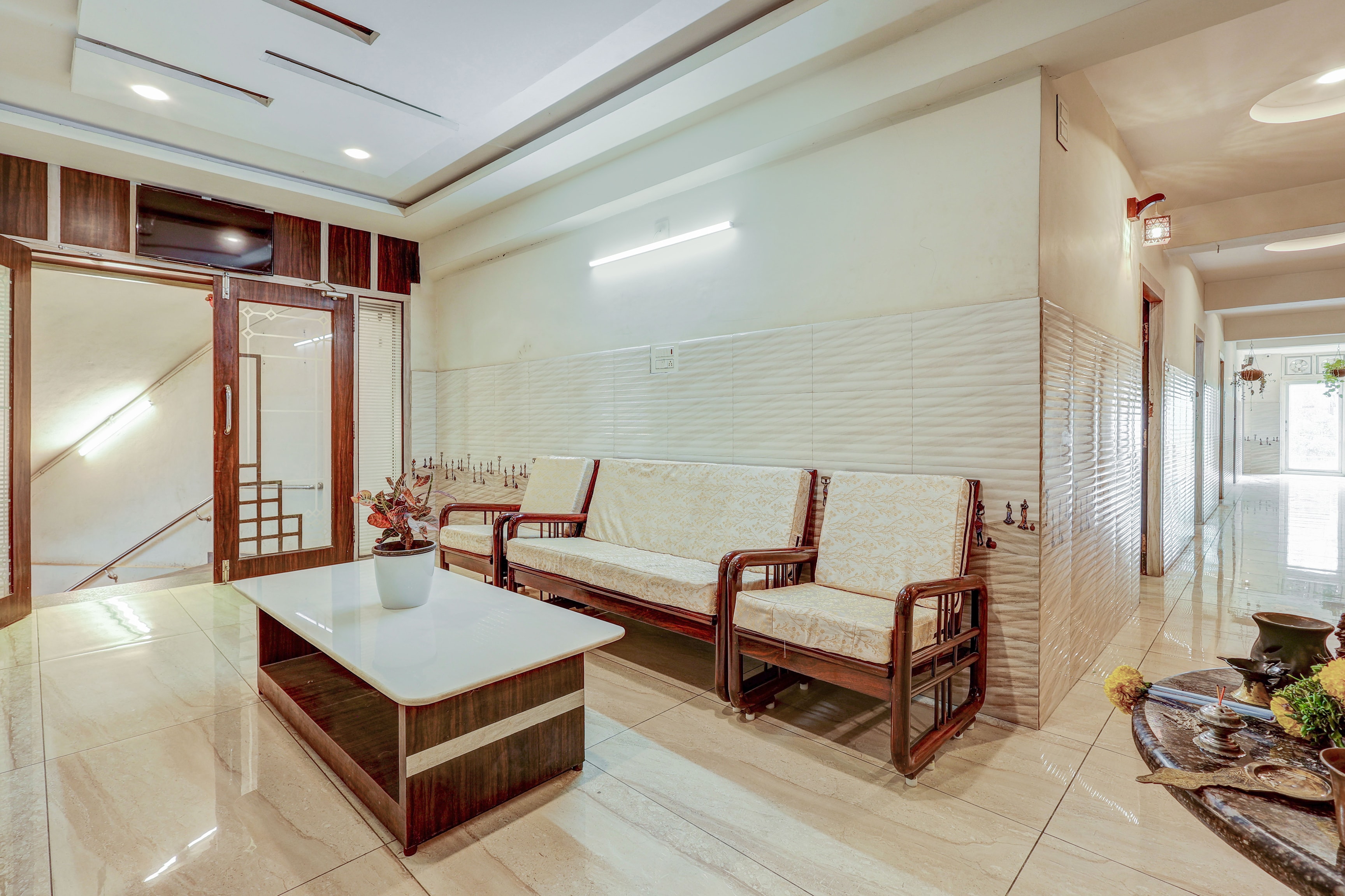 Super Hotel O Eluru Railway Station Formerly Sree Nitya Residency in Eluru