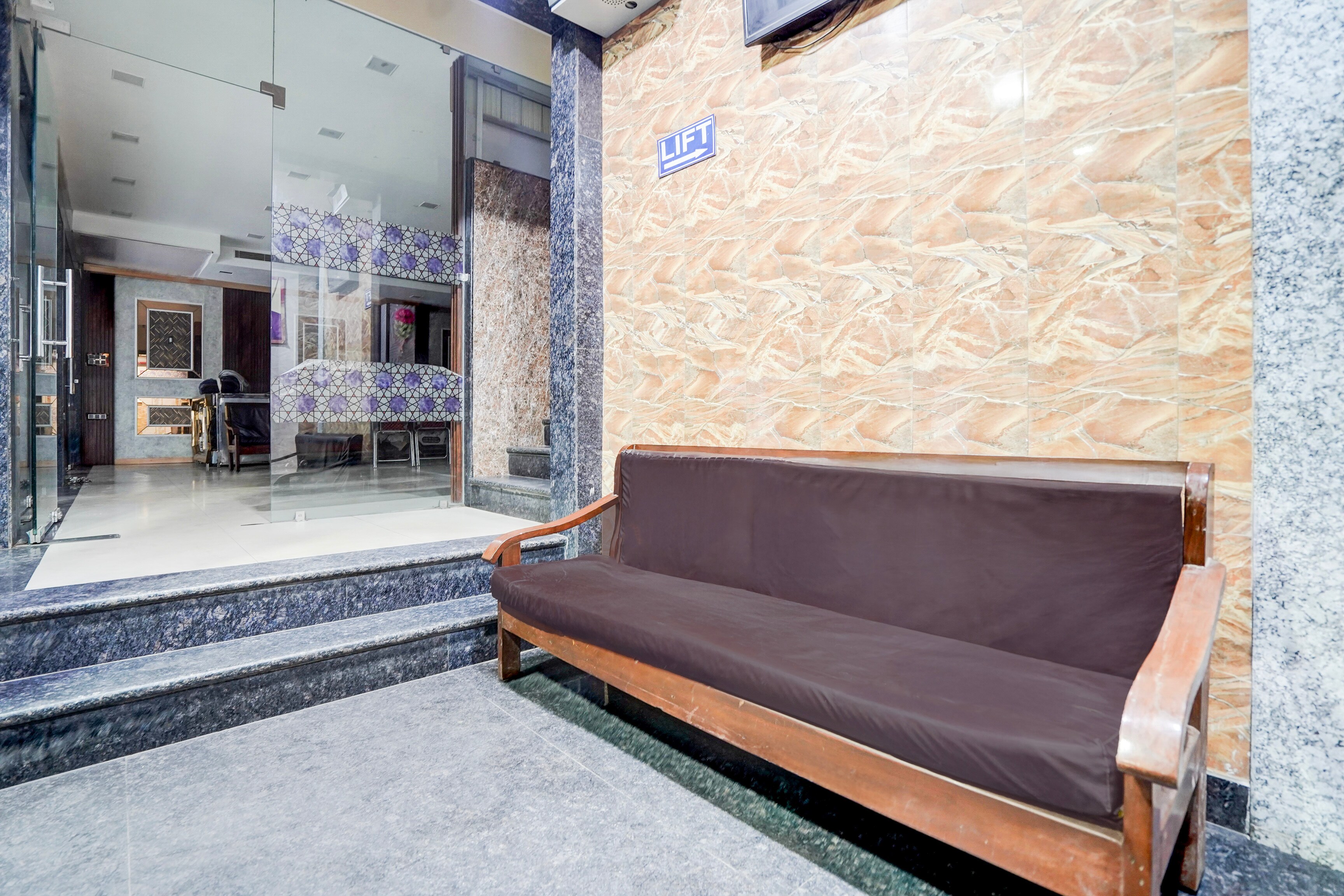 Super Hotel O Govind Nagar Kanpur Formerly Maharoopa Palace in Kanpur