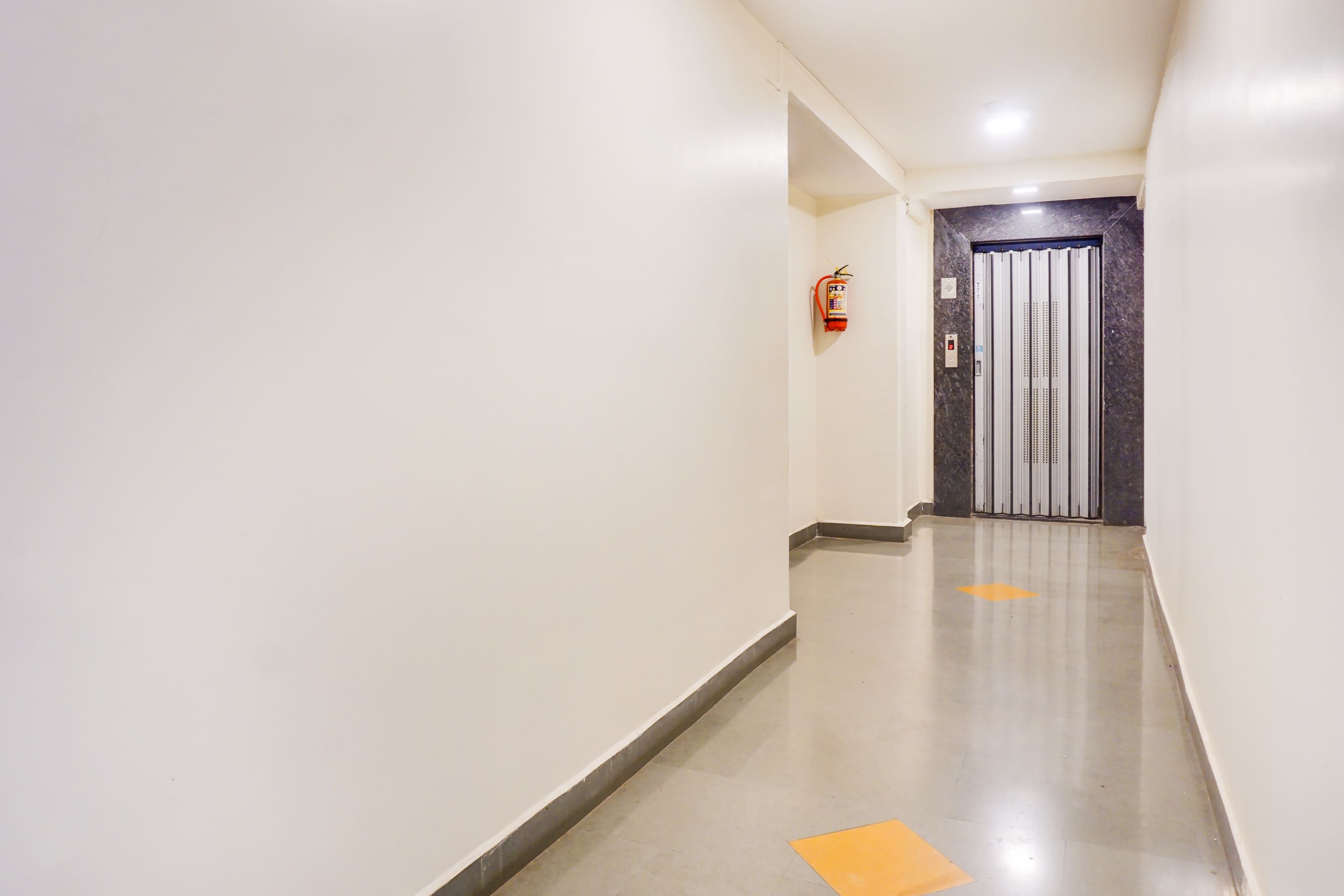 Super Hotel O Jadhav Nagar Near Sinhgad College in Pune