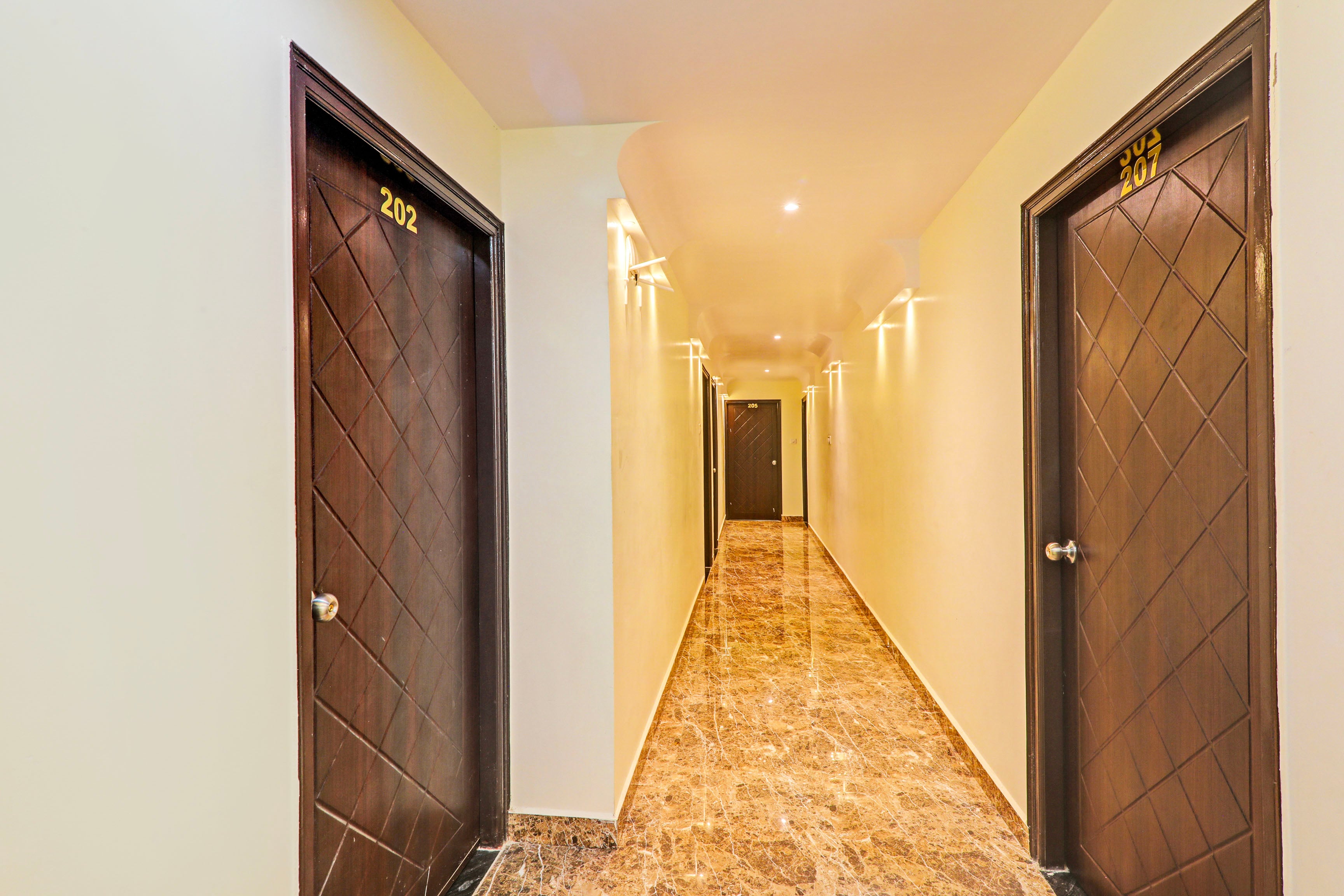 Super Hotel O Kathauta Jheel Malhaur Gomti Nagar in Lucknow