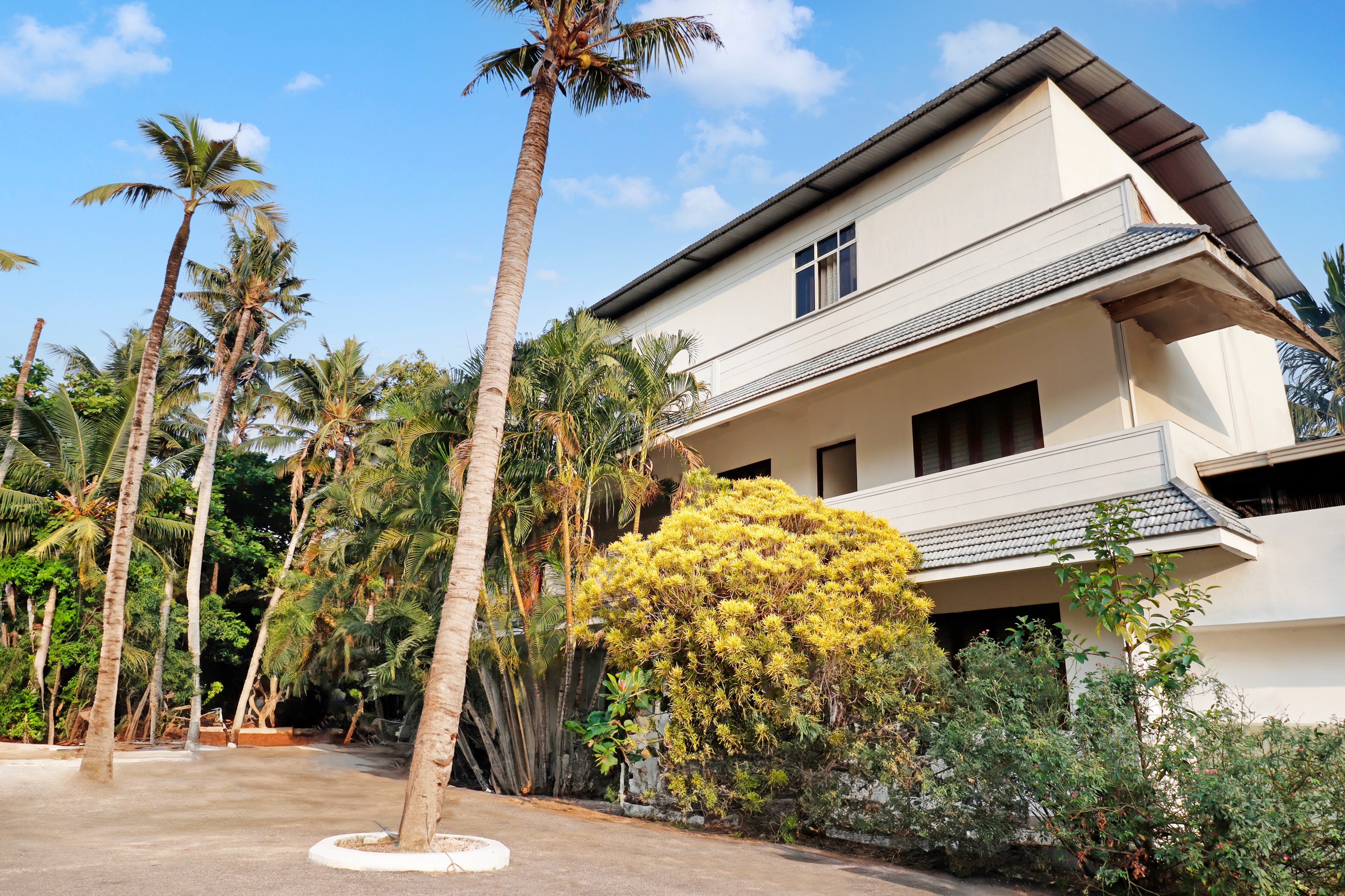 Super Hotel O Kazhakoottam Near AL SAJ Convention Centre in Thiruvananthapuram