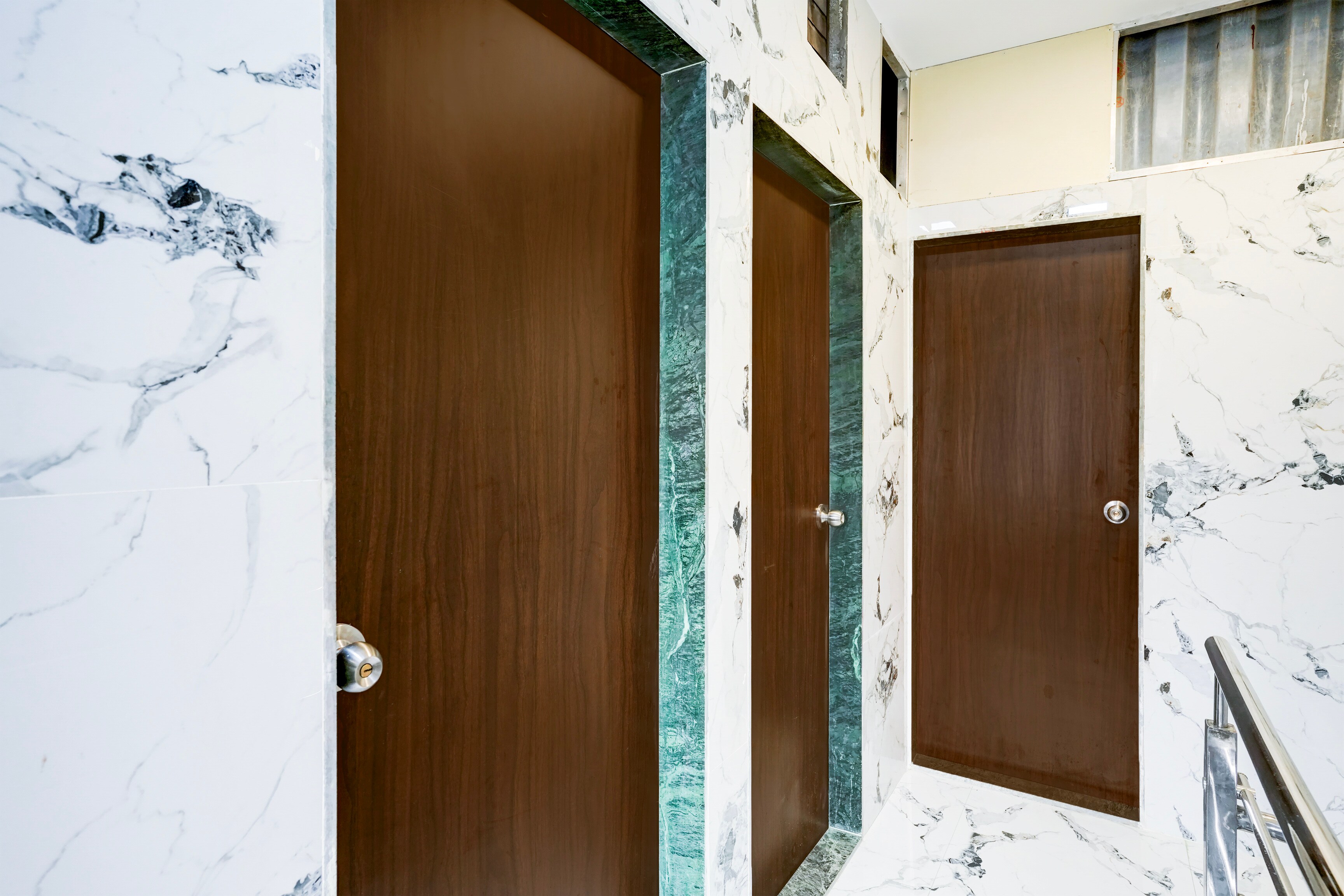 Super Hotel O Khar East Near Railway Station in Mumbai