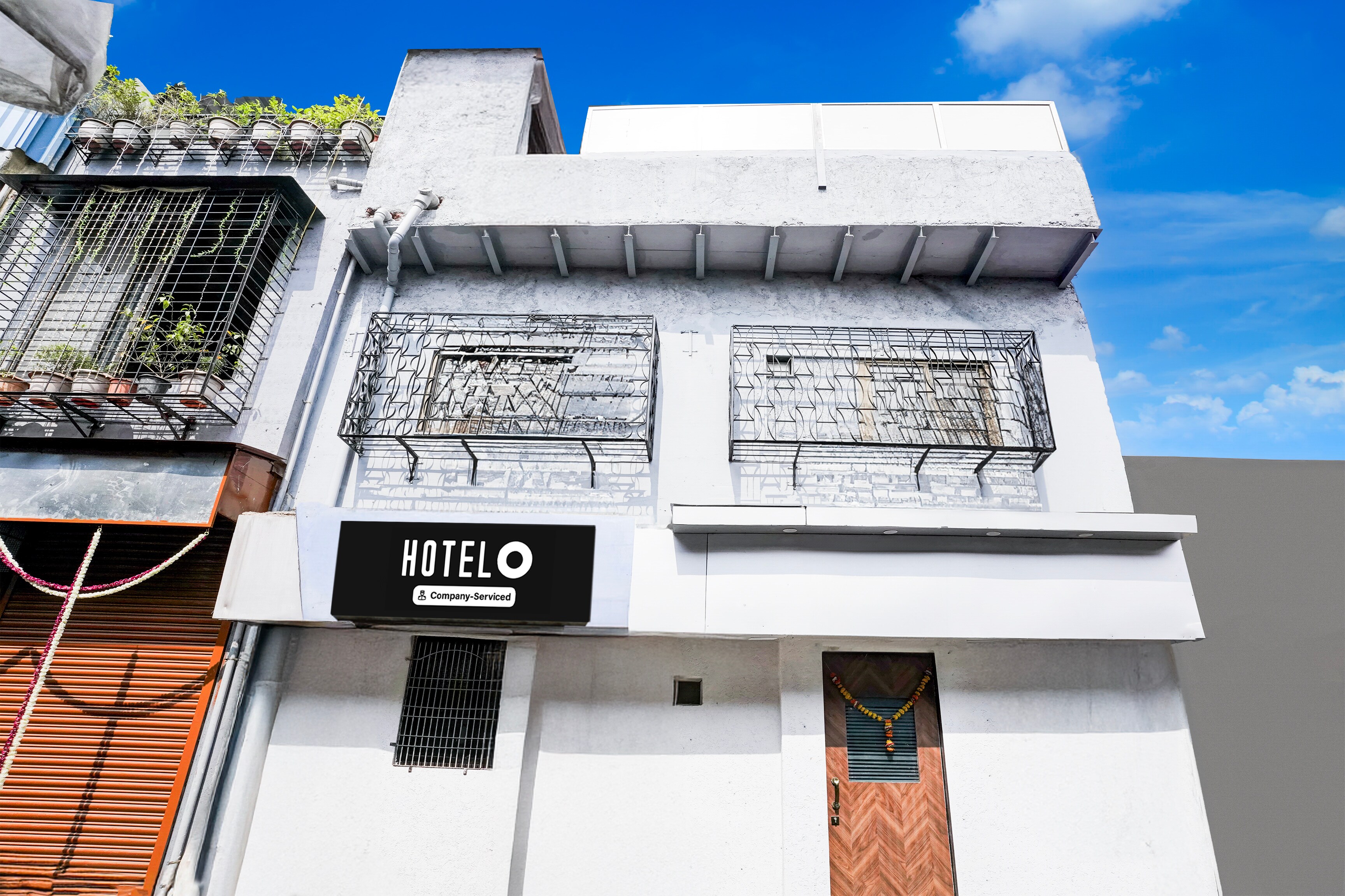 Super Hotel O Khar East Near Railway Station in Mumbai