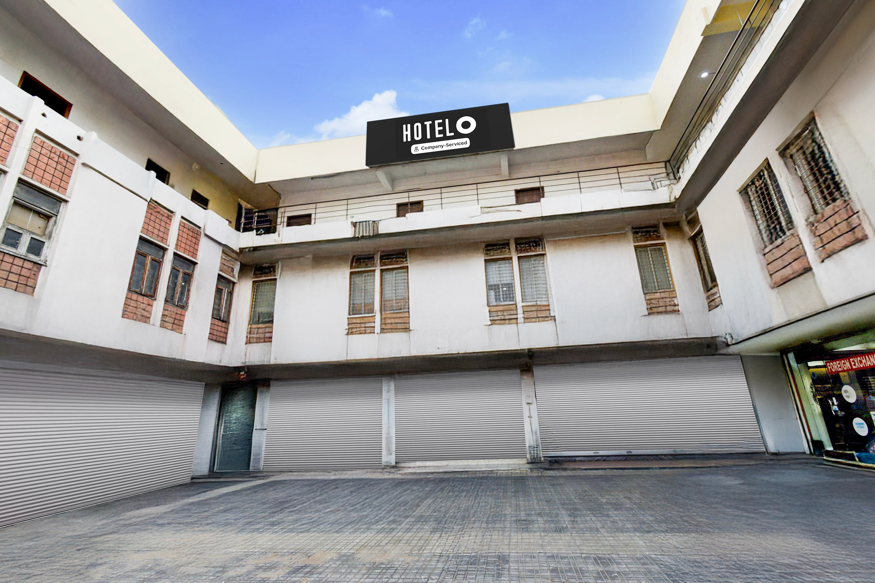 Super Hotel O Lakdikapul Near Birla Mandir in Hyderabad