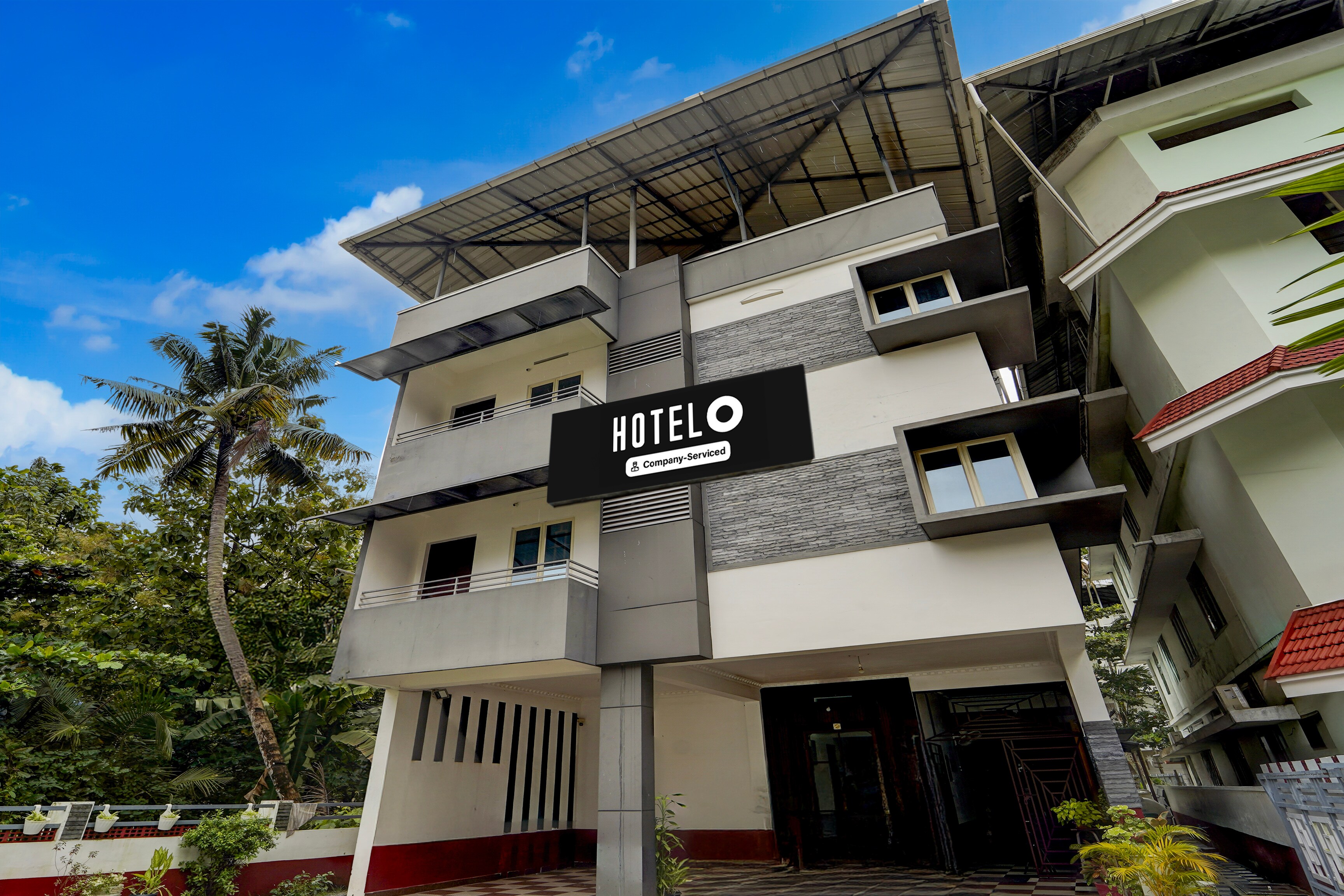 Super Hotel O Palarivattom Metro Station Formerly South Gate in Kochi