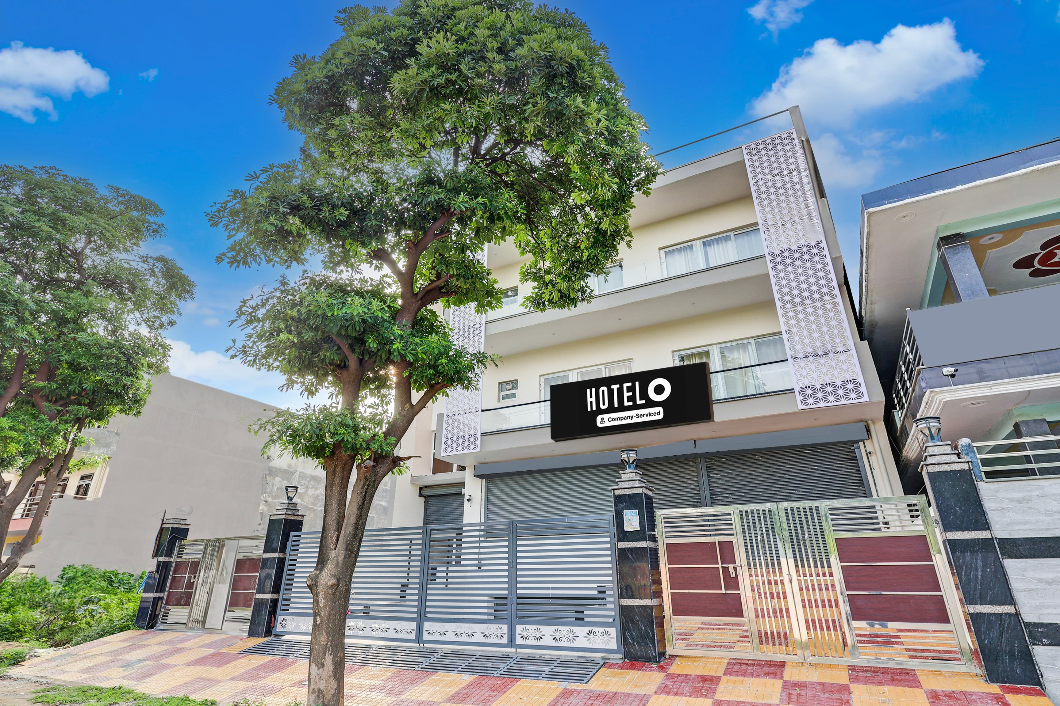 Super Hotel O Pari Chowk Formerly The Divine KRC in Noida