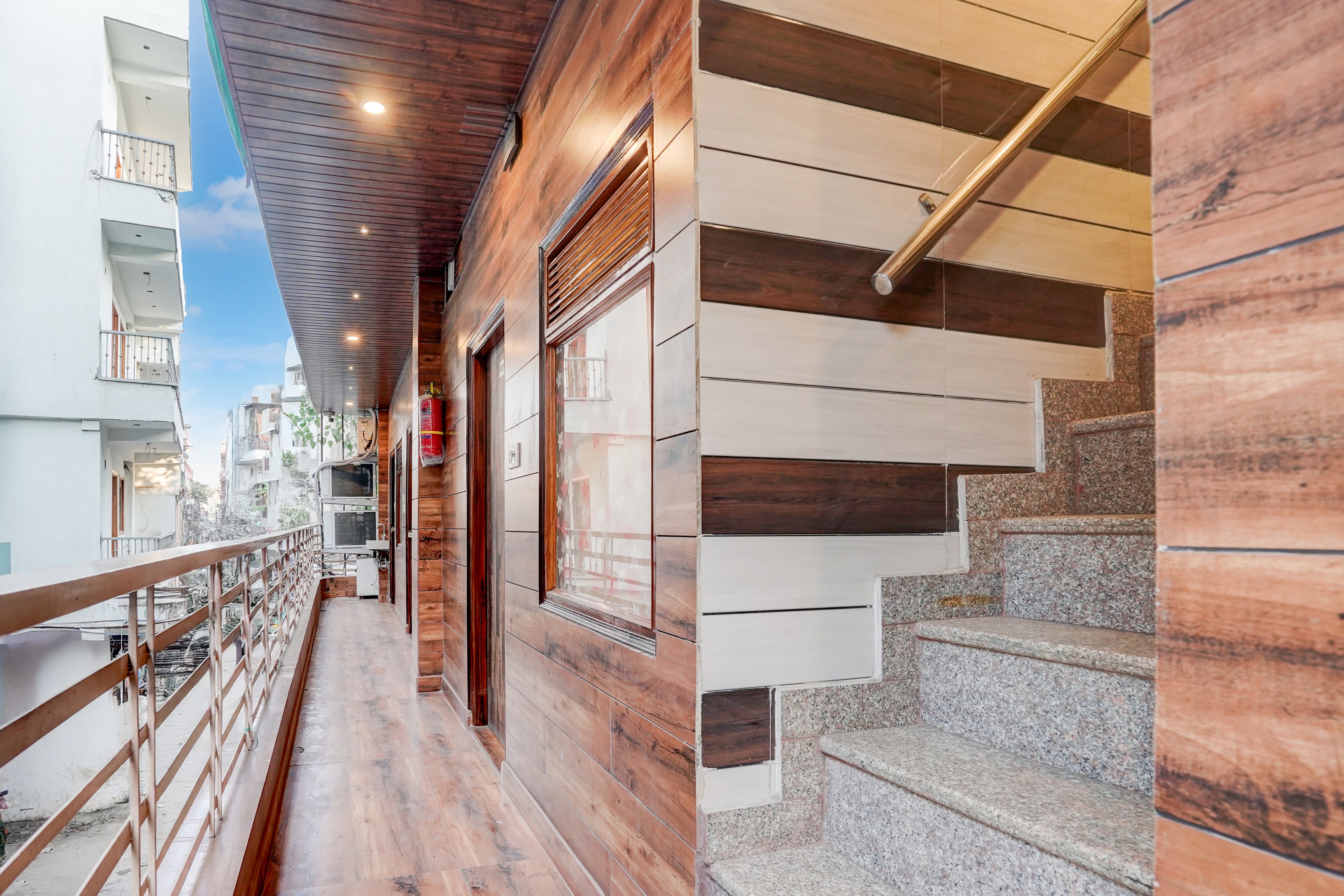 Super Hotel O Ramesh Nagar Metro Station Formerly Rosewood in Delhi