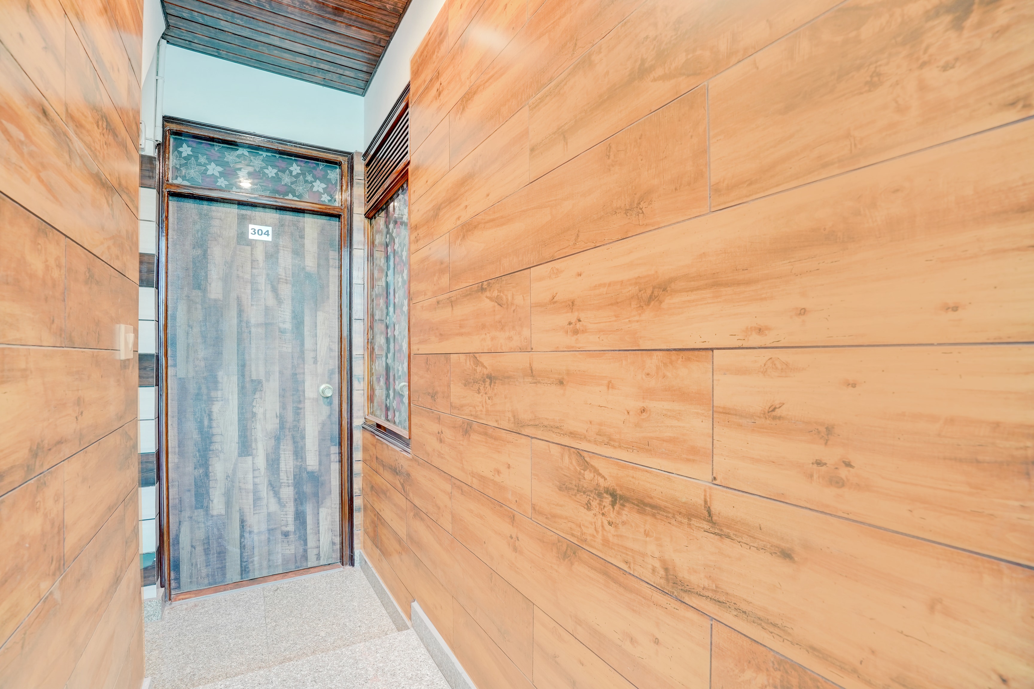 Super Hotel O Ramesh Nagar Metro Station Formerly Rosewood in Delhi