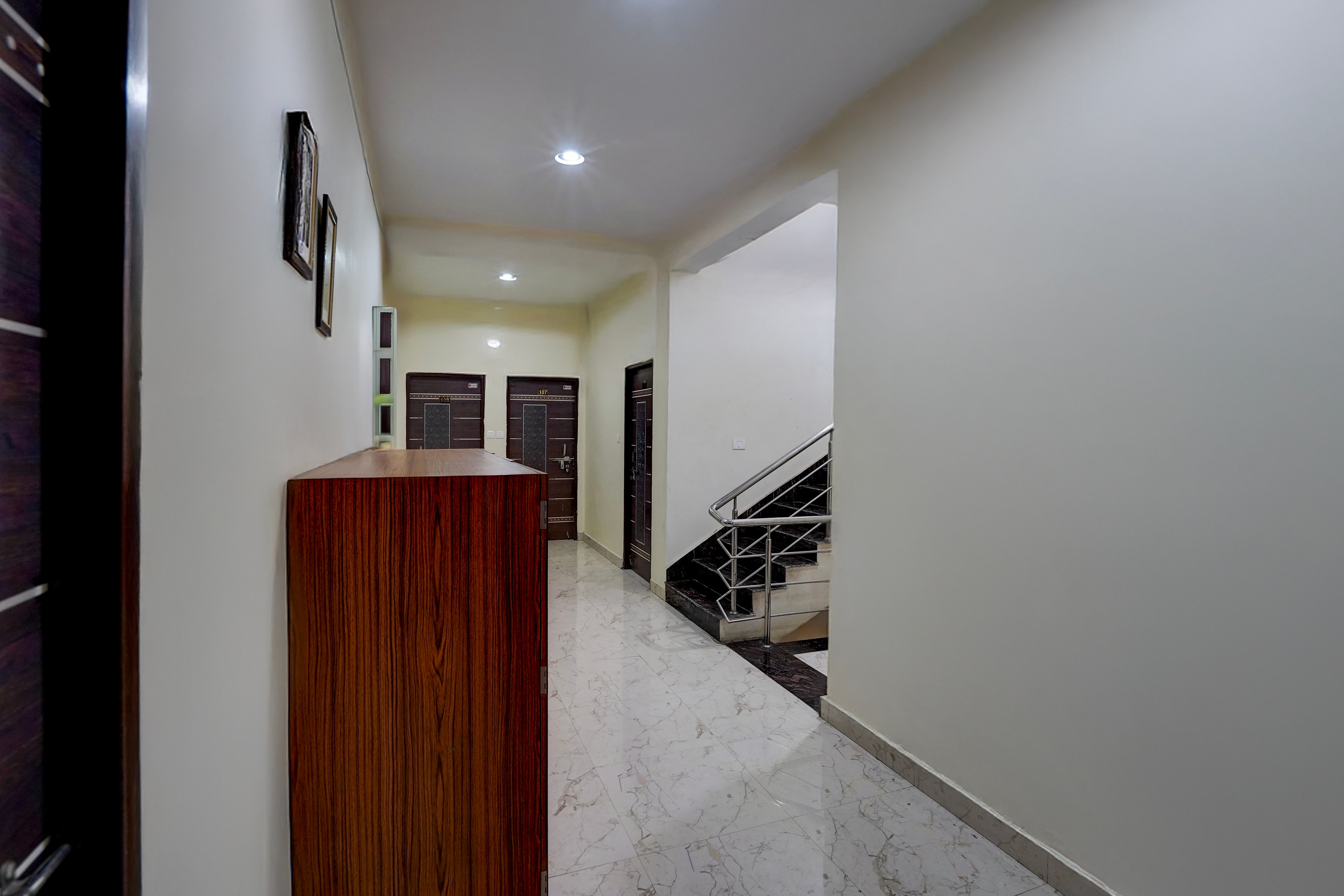 Super Hotel O Samne Ghat in Varanasi