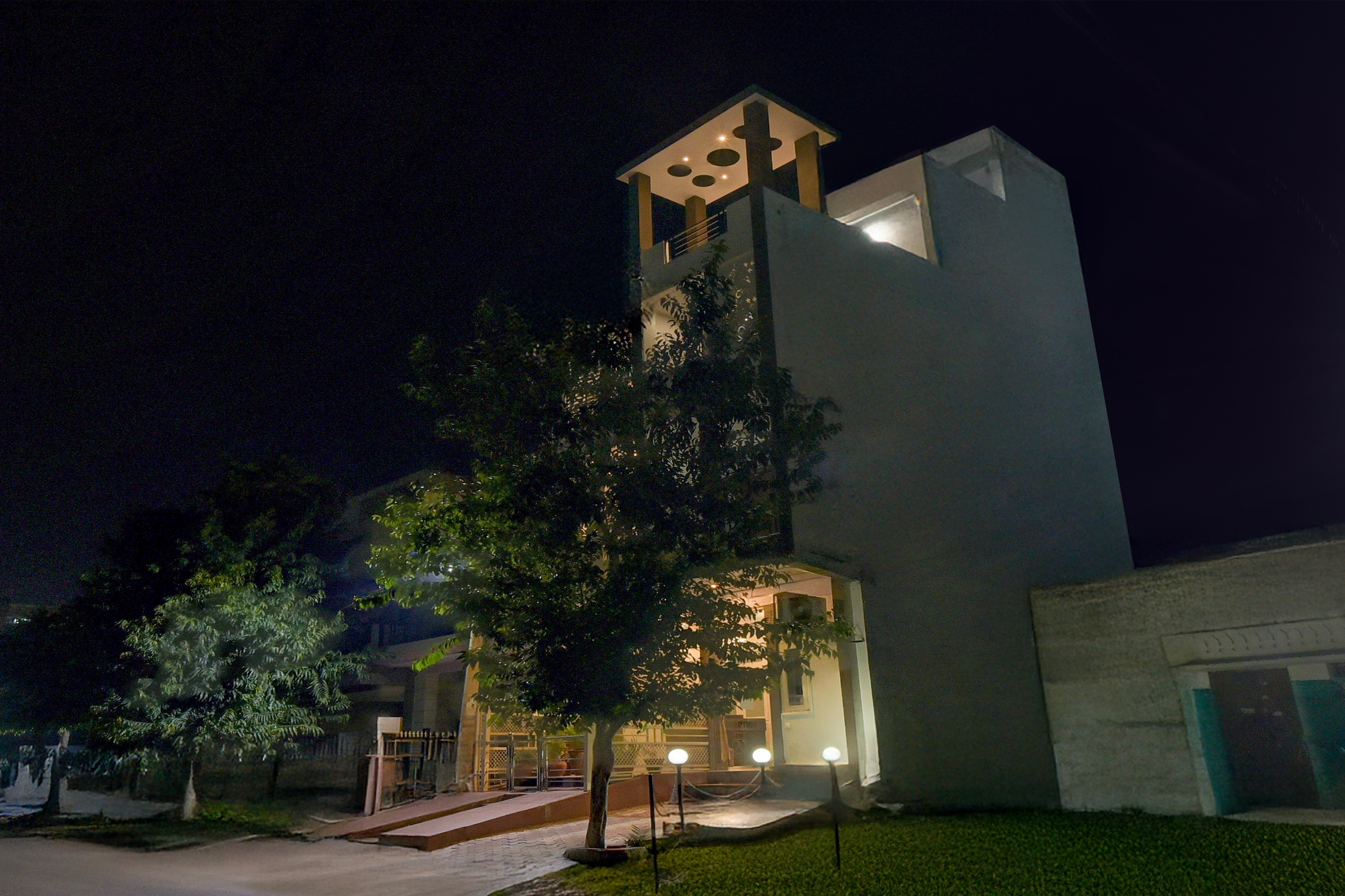 Super Hotel O Sector 16 Jaipur Formerly Aishwarya Inn in Jaipur