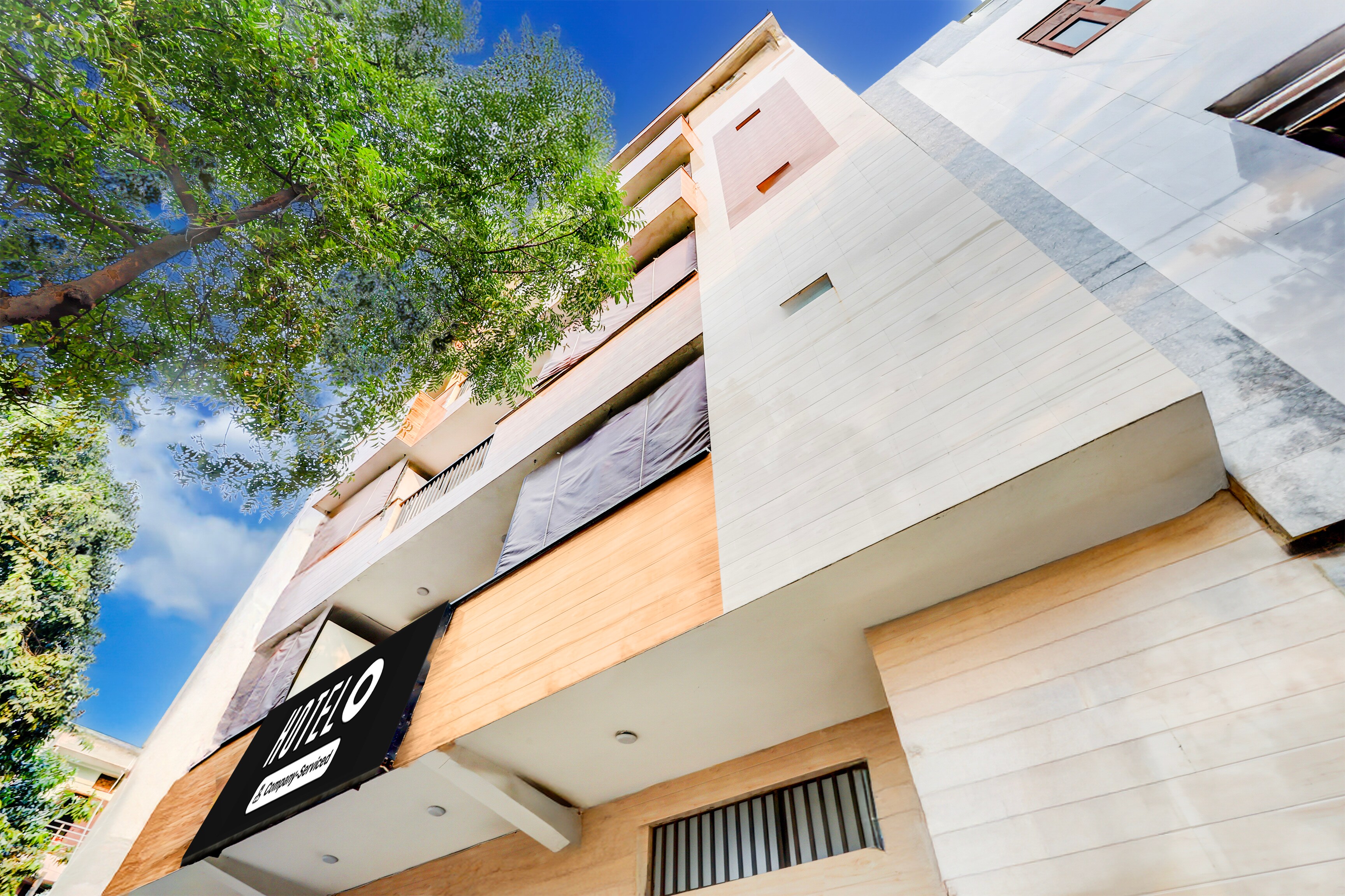 Super Hotel O Sector 25 Near Iskcon Temple Formerly Hotel Amazing House in Delhi