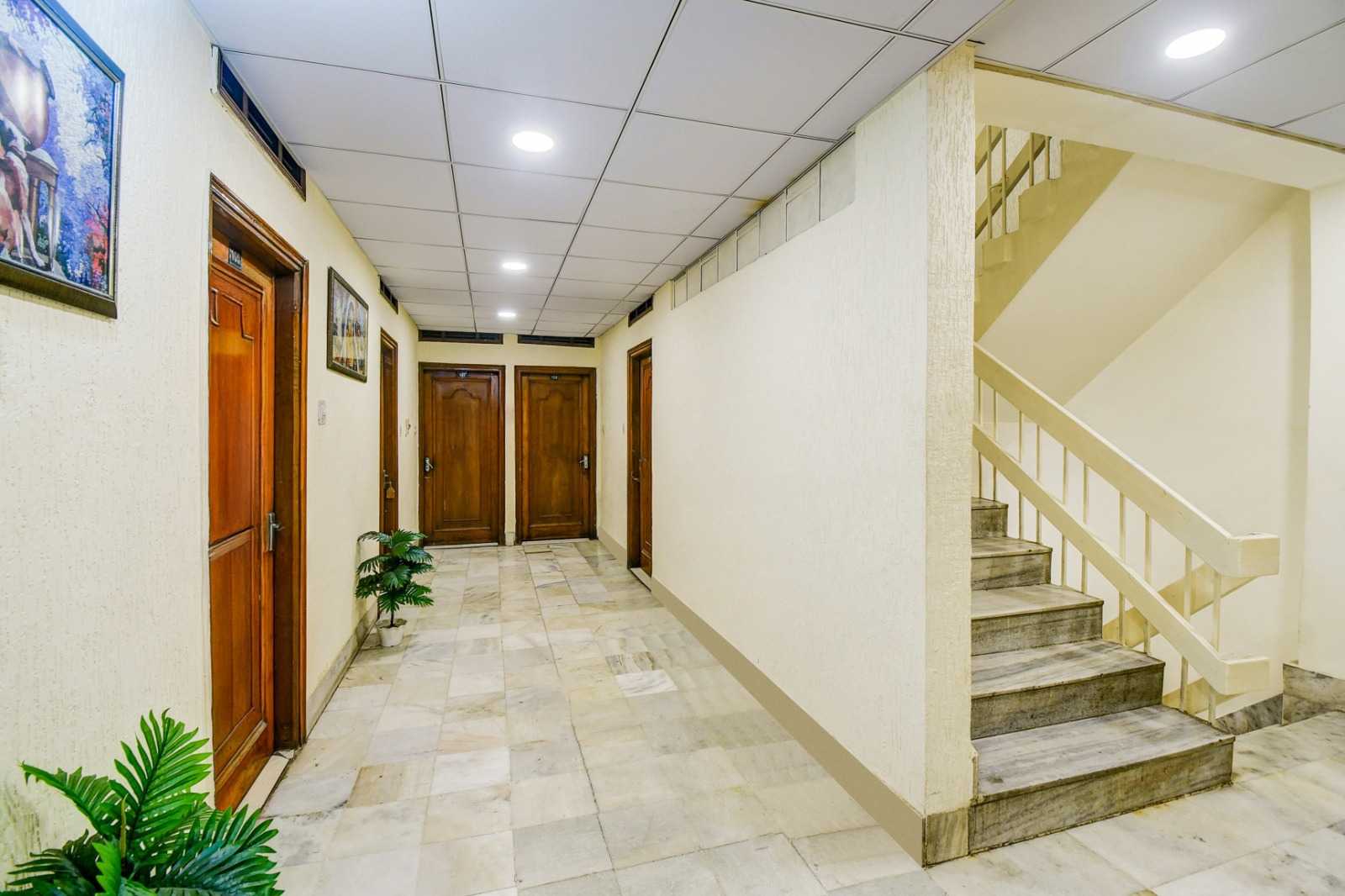 Super Hotel O Sindhi Camp Formerly Hotel Paul Avenue in Jaipur