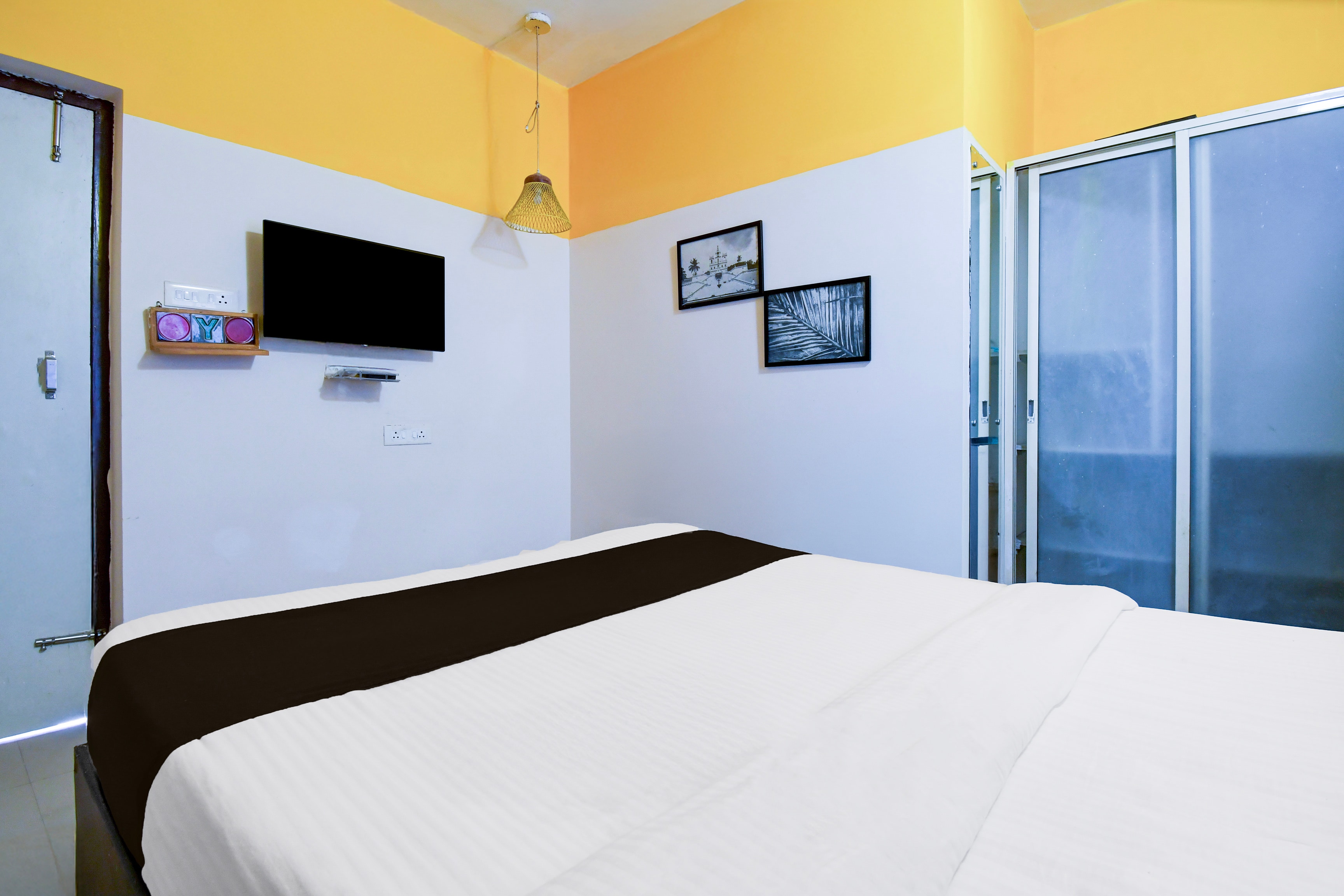 Super Hotel O Swaranpuri Near KIIT Square in Bhubaneswar