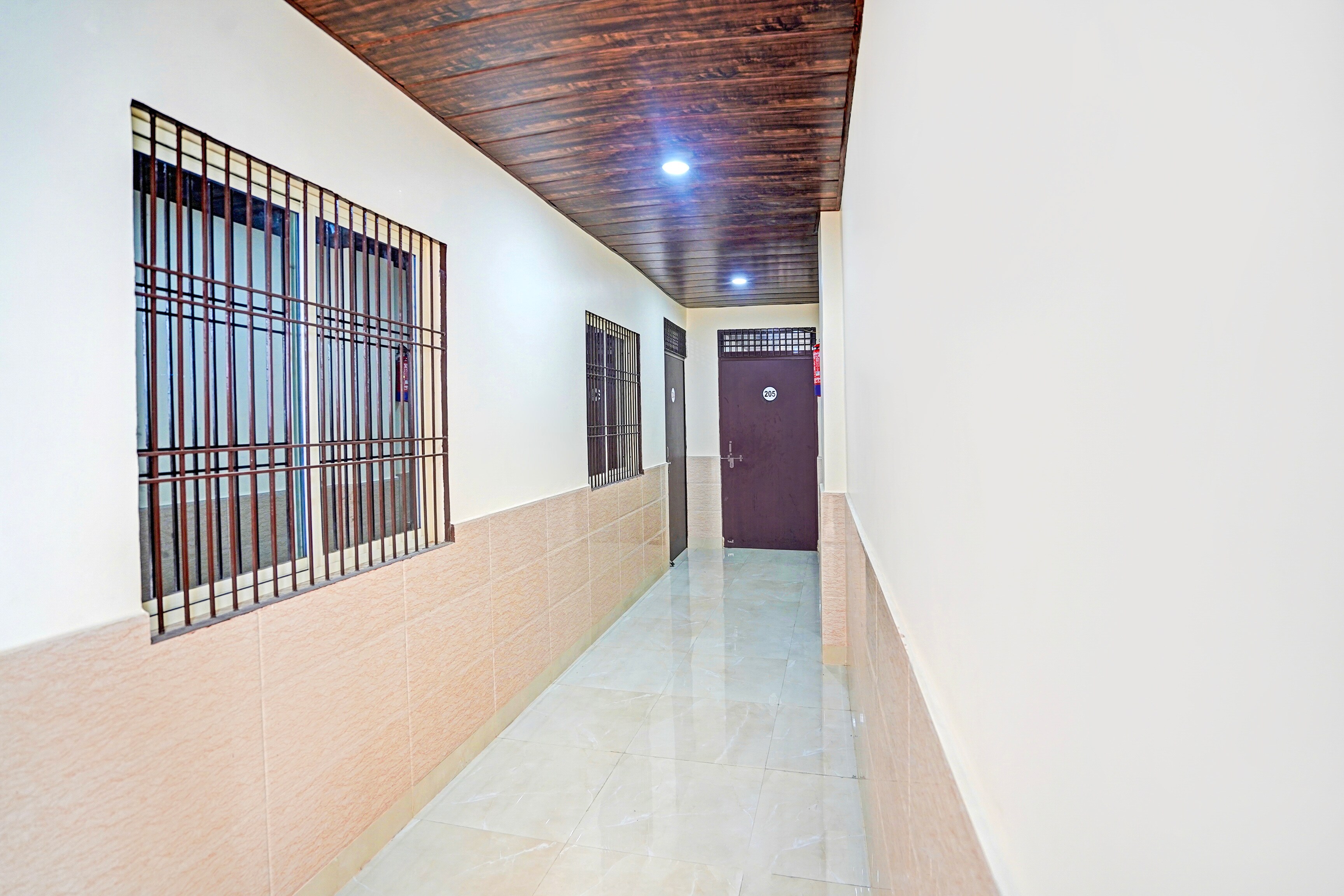 Super Hotel O Varanasi Banaras Junction Formerly Girija Palace in Varanasi