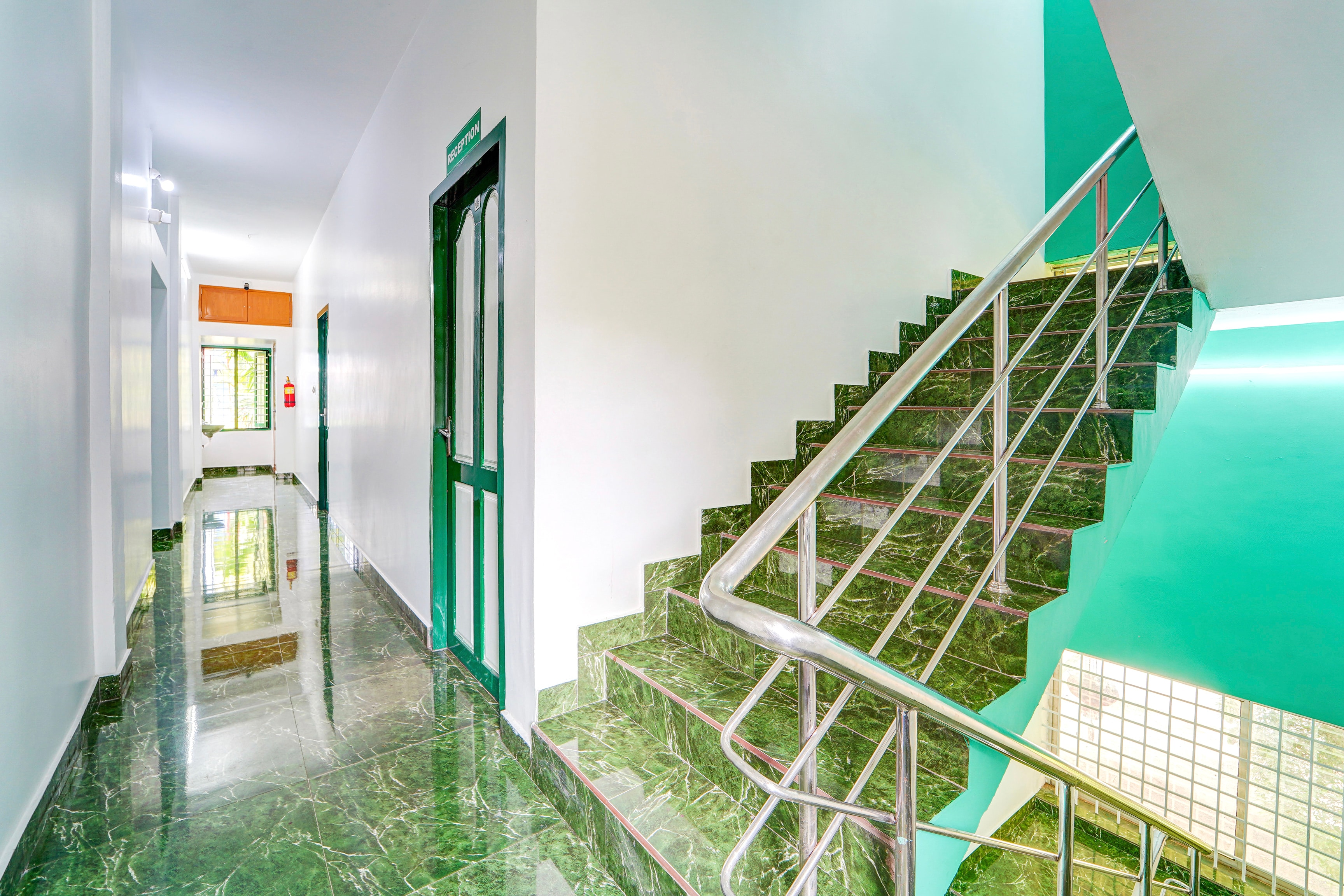 Super Hotel O Vennala Near Palarivattom in Kochi