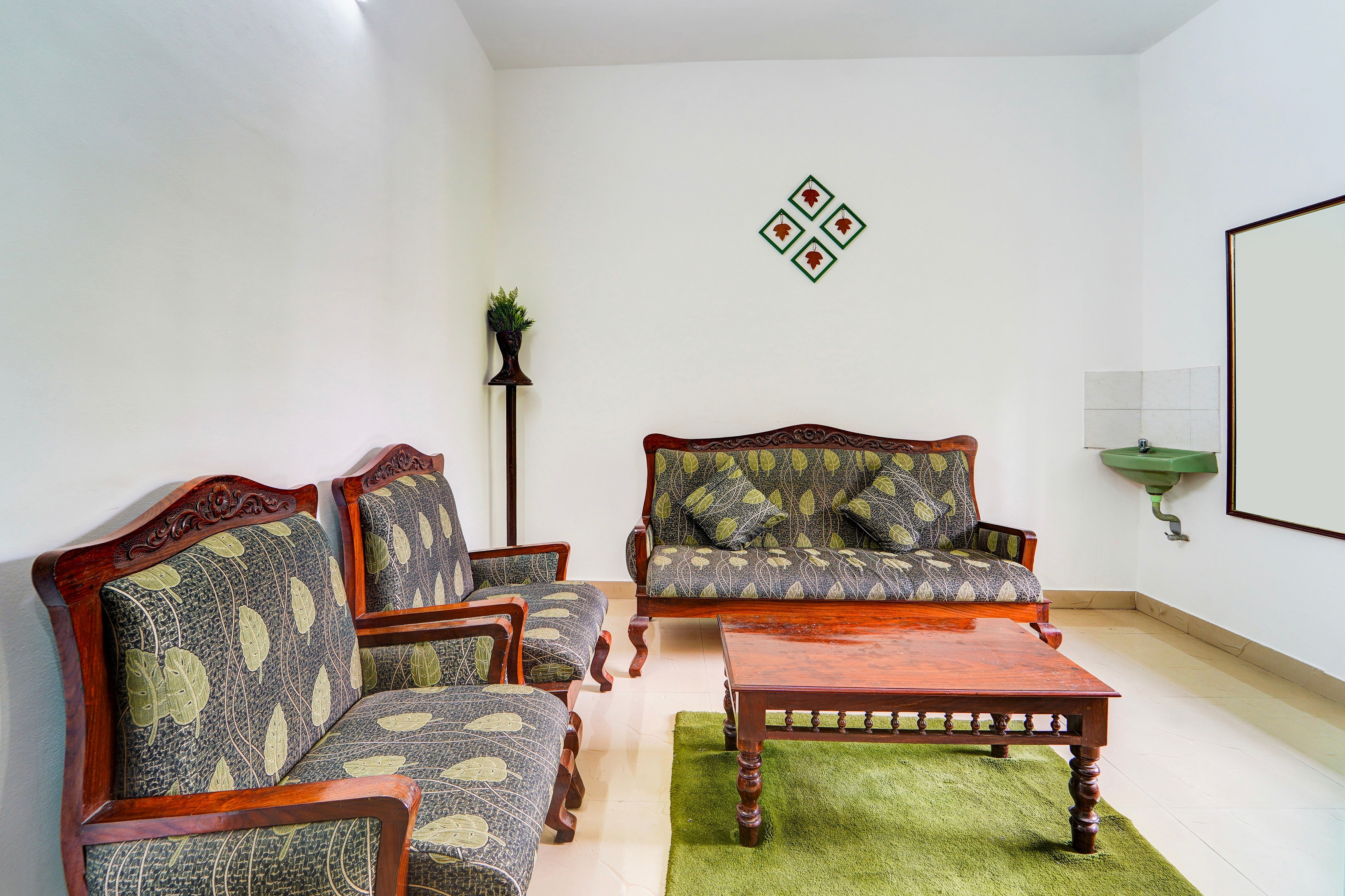 Super Hotel O Vennala Near Palarivattom in Kochi