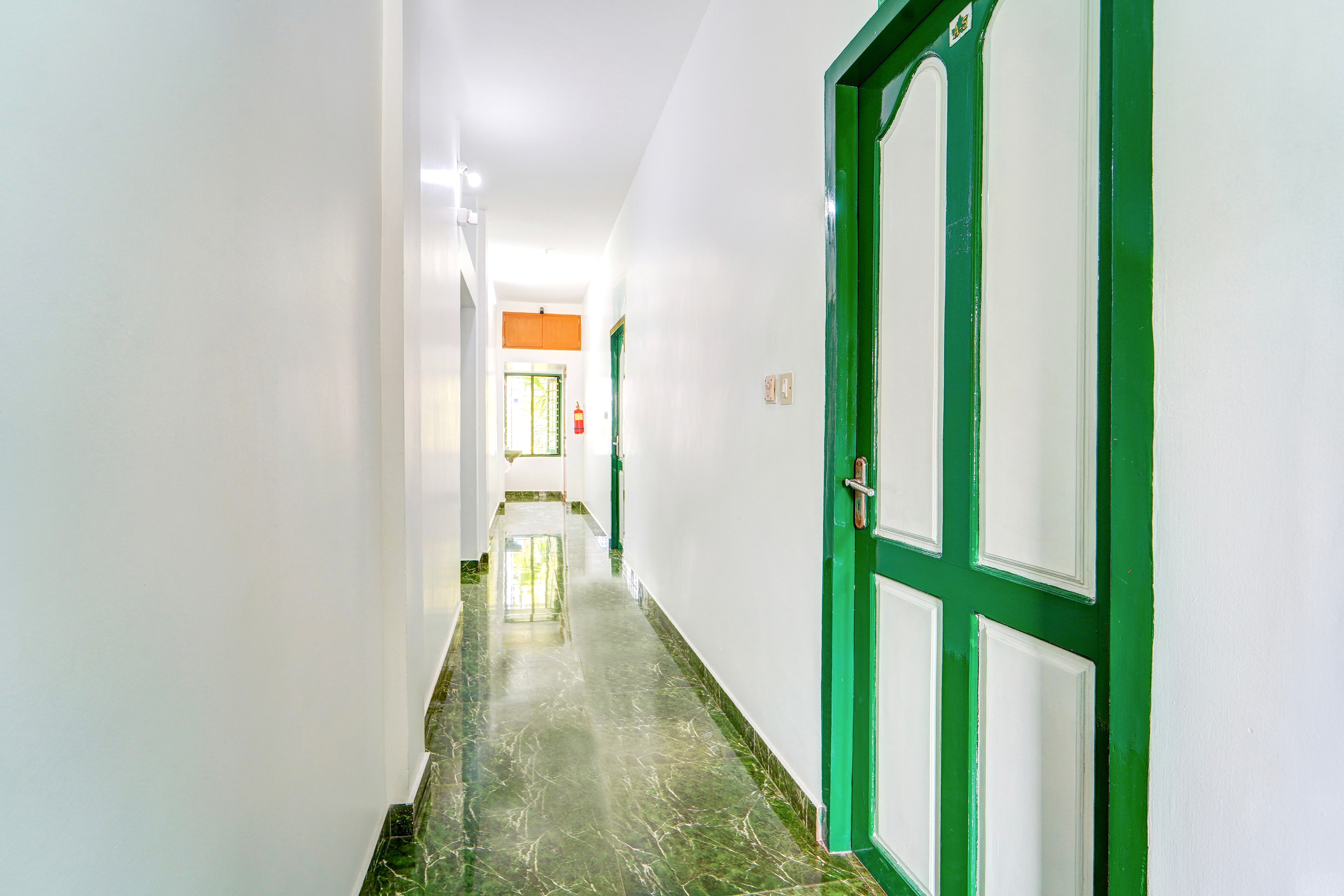 Super Hotel O Vennala Near Palarivattom in Kochi