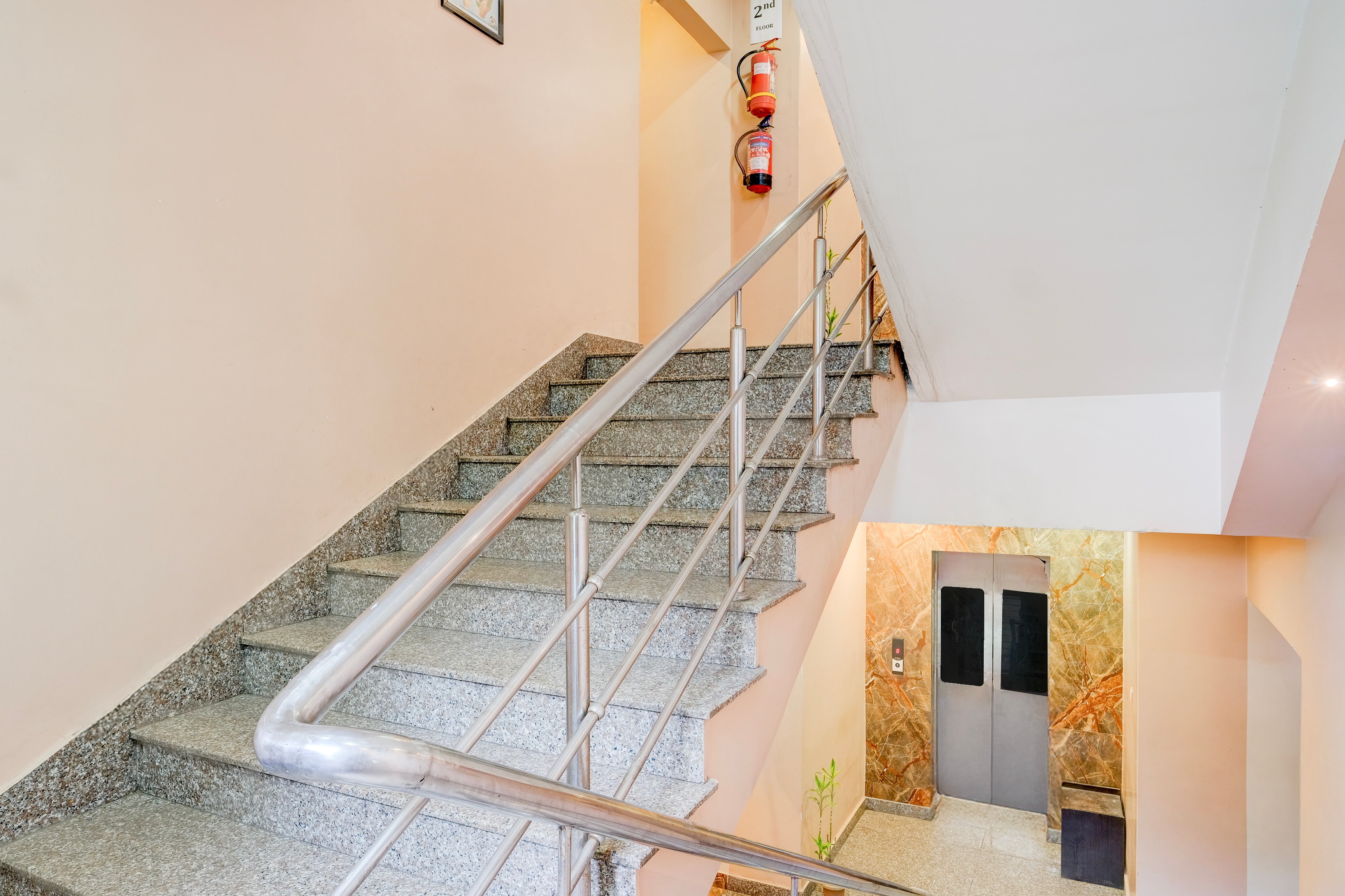 Super Townhouse Beltola Tiniali Formerly Hotel Pratishtha in Guwahati