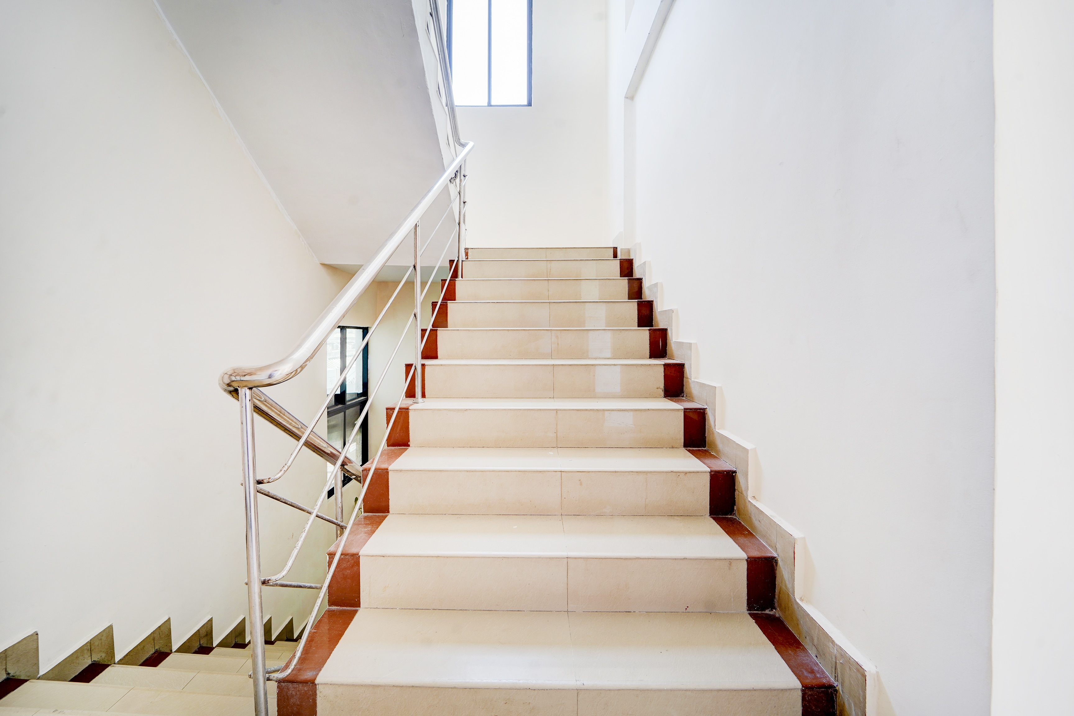 Super Townhouse Deshabhimani Road Kaloor Kochi in Kochi