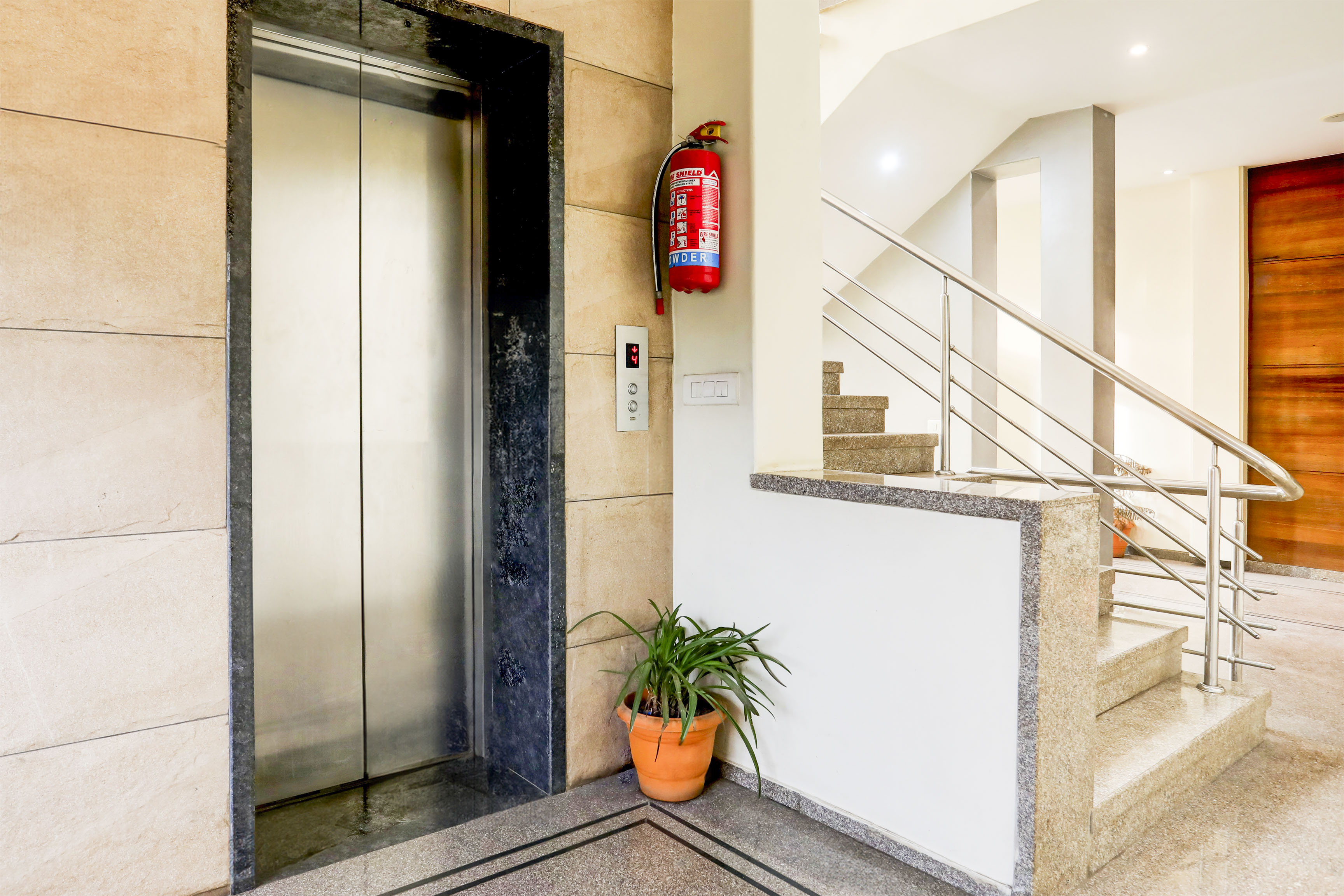 Super Townhouse Durg Near Railway Station in Bhilai