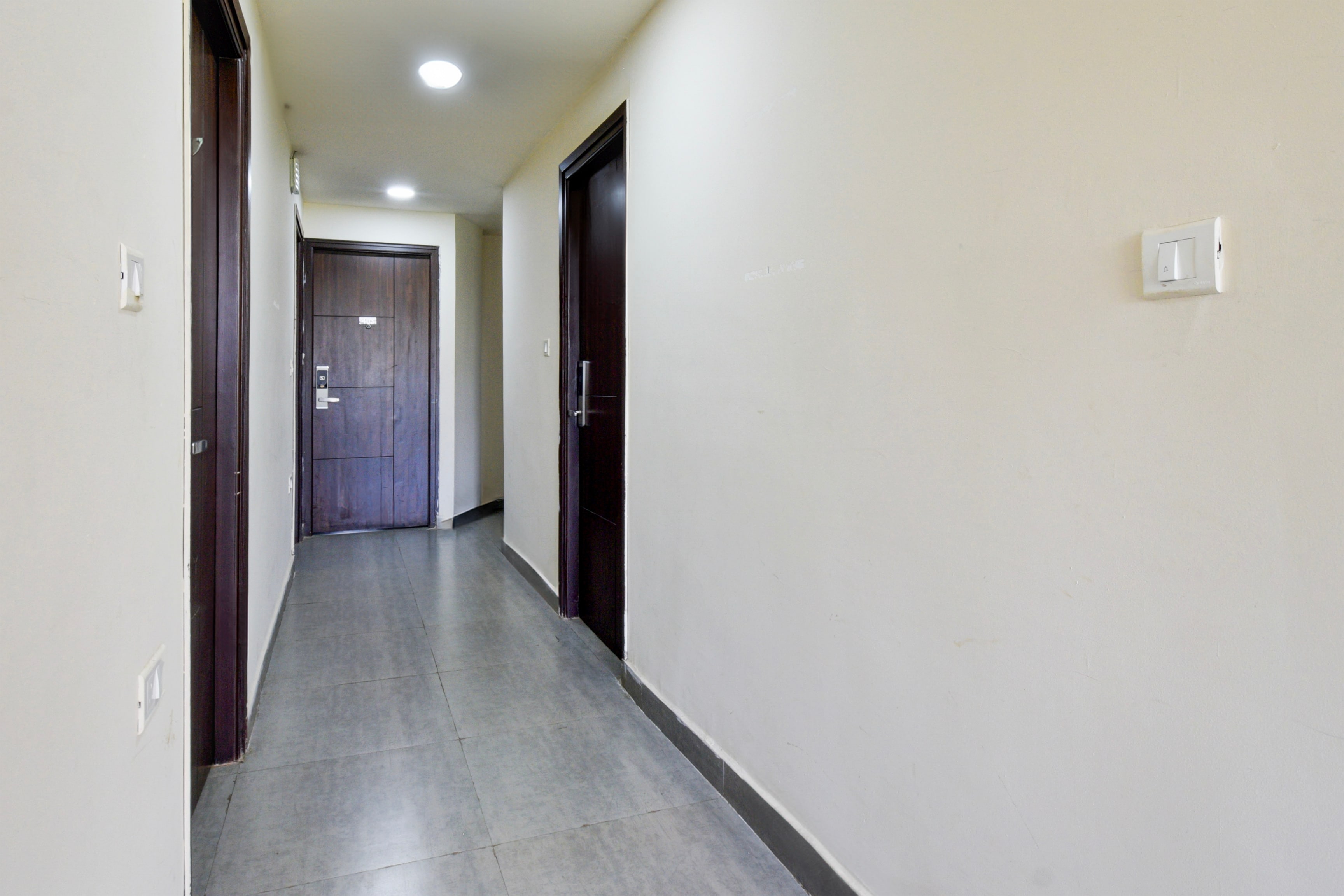Super Townhouse Gachibowli Near Gopichand Academy in Hyderabad