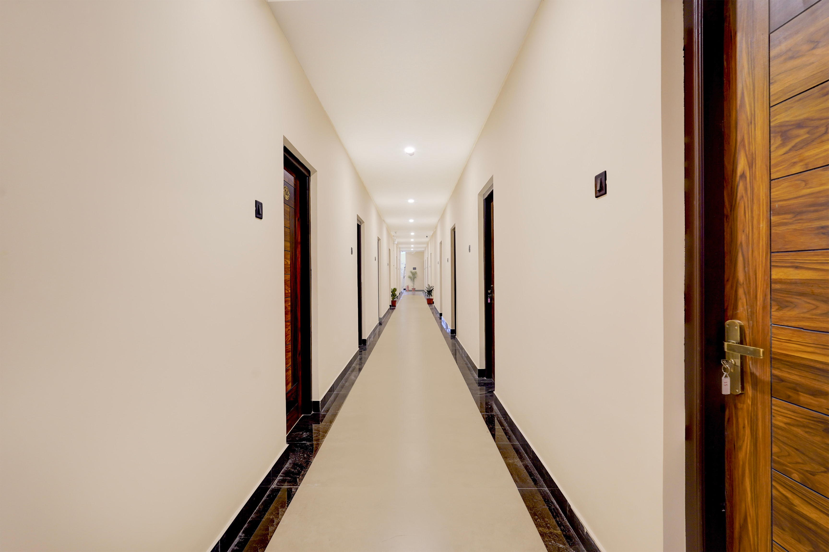 Super Townhouse Guduvancheri Junction Formerly Zafe Commercial in Chengalpattu