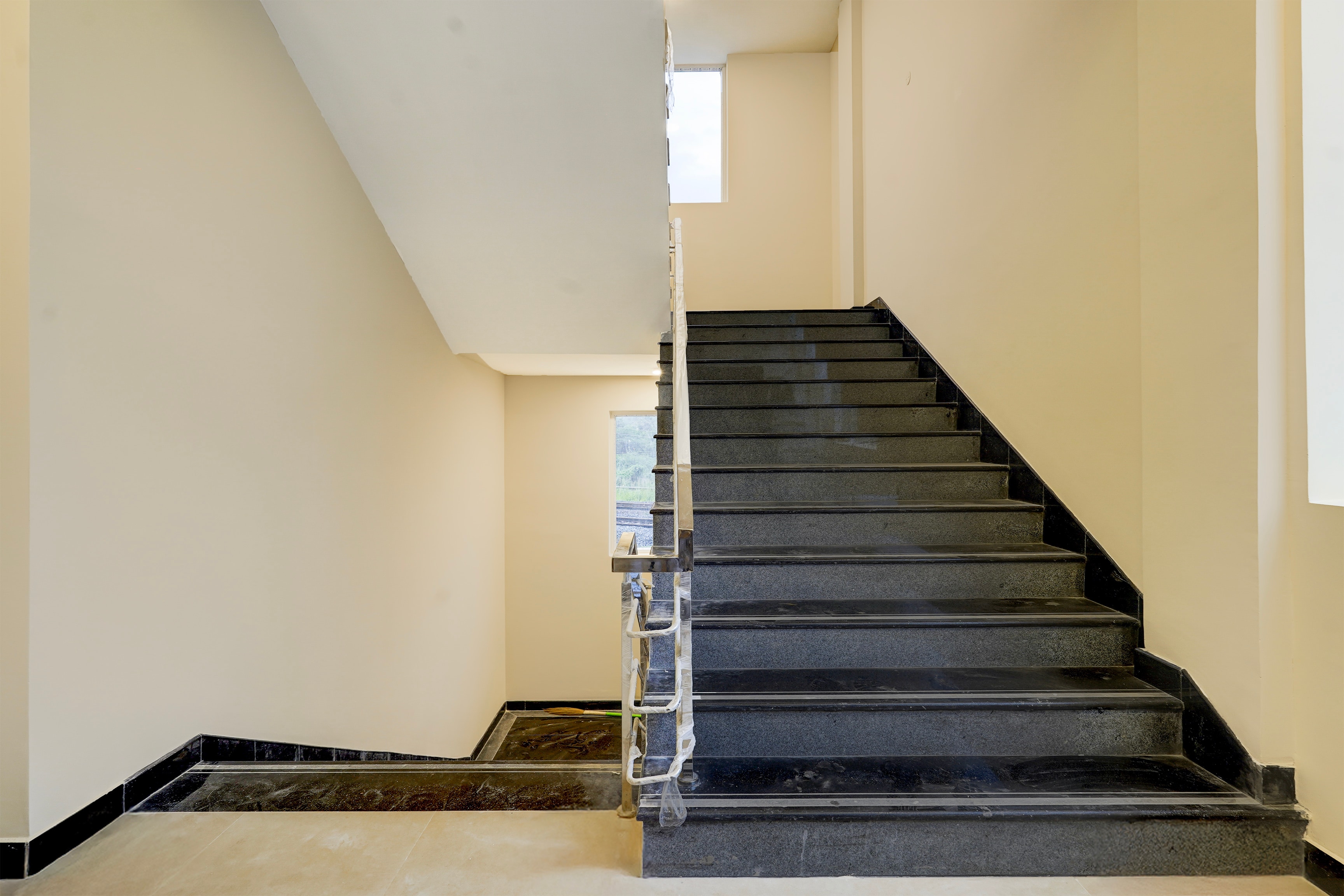 Super Townhouse Guduvancheri Junction Formerly Zafe Commercial in Chengalpattu