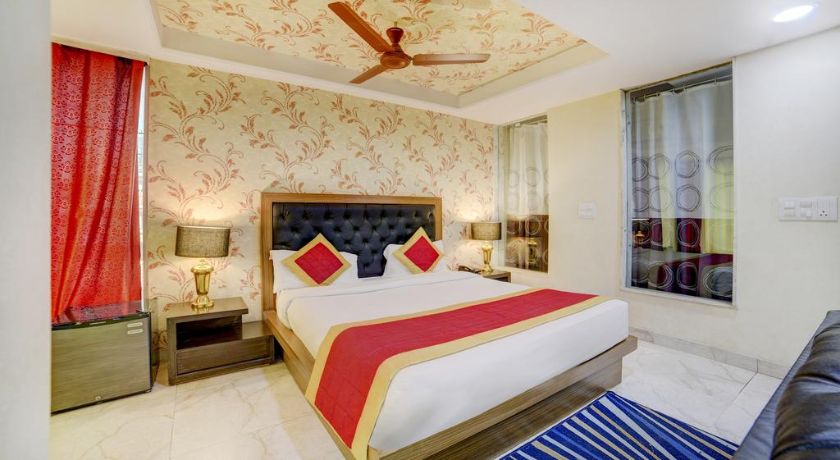 Hotel White Castle in Noida