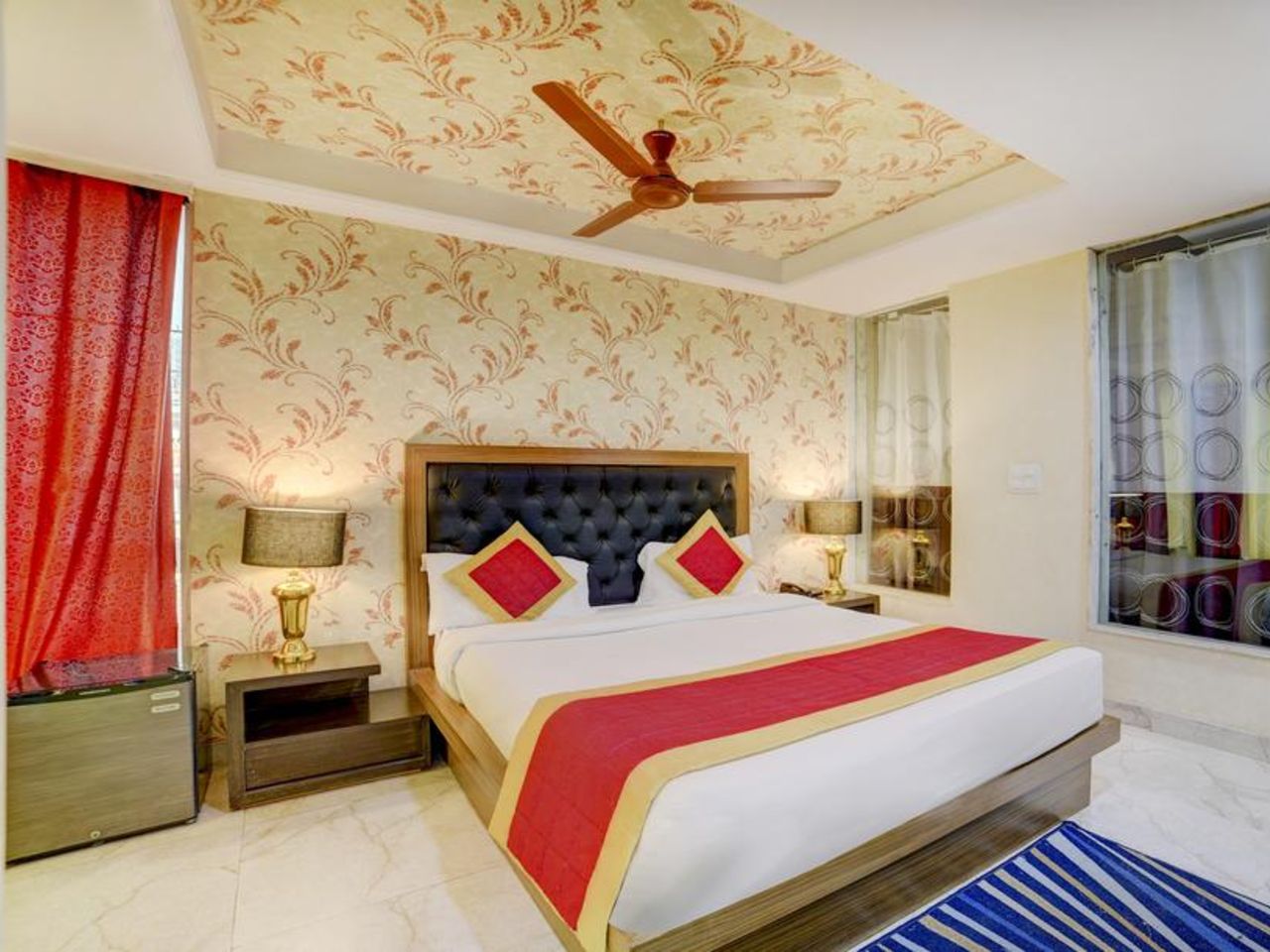 Hotel White Castle in Noida