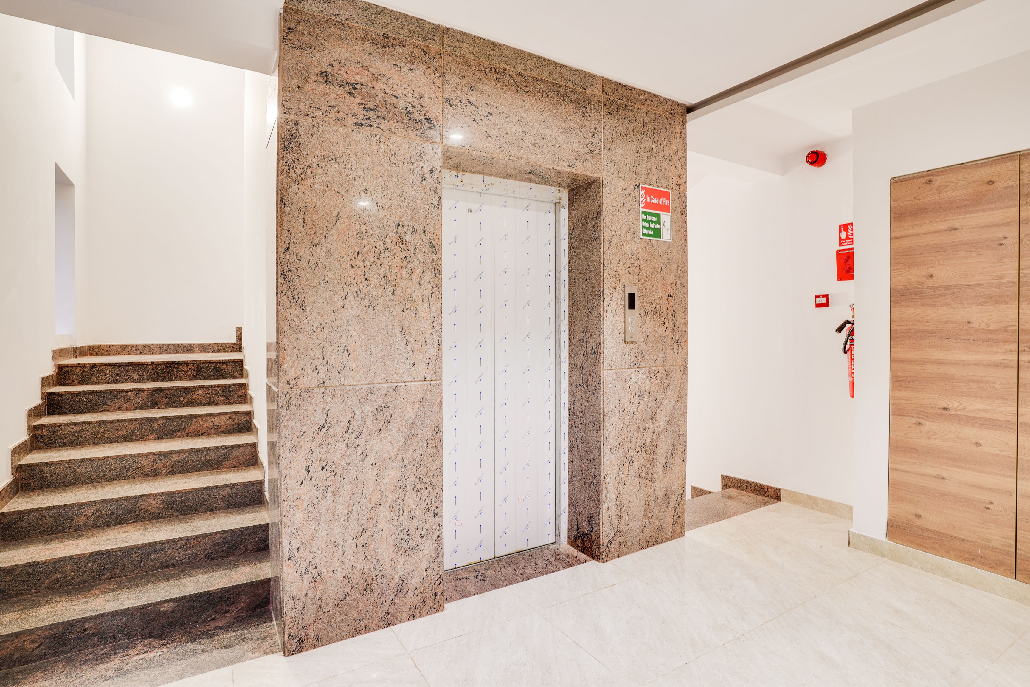 Super Townhouse ITPL Near Prestige Shanti Niketan in Bangalore