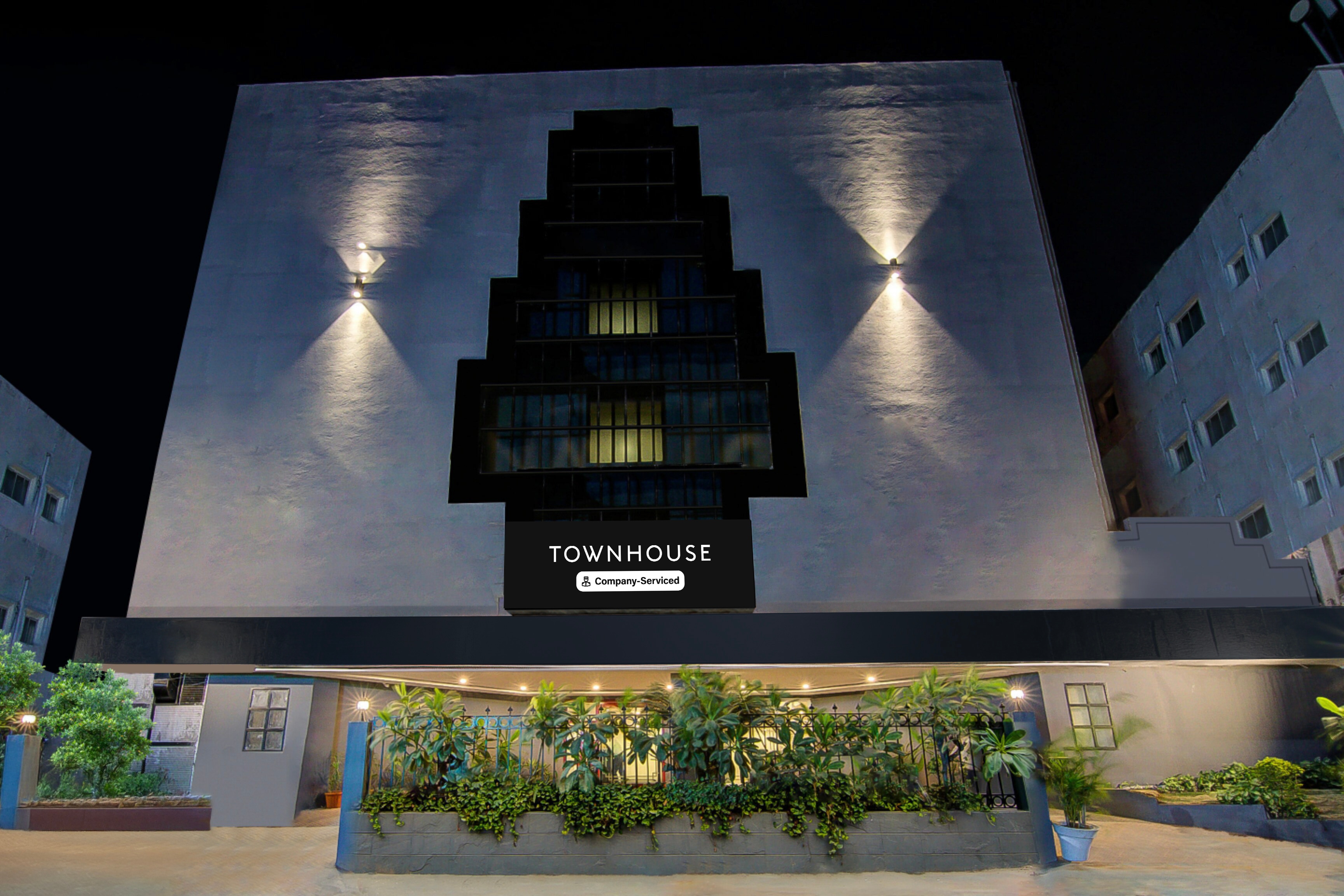 Super Townhouse Lakdikapul in Hyderabad