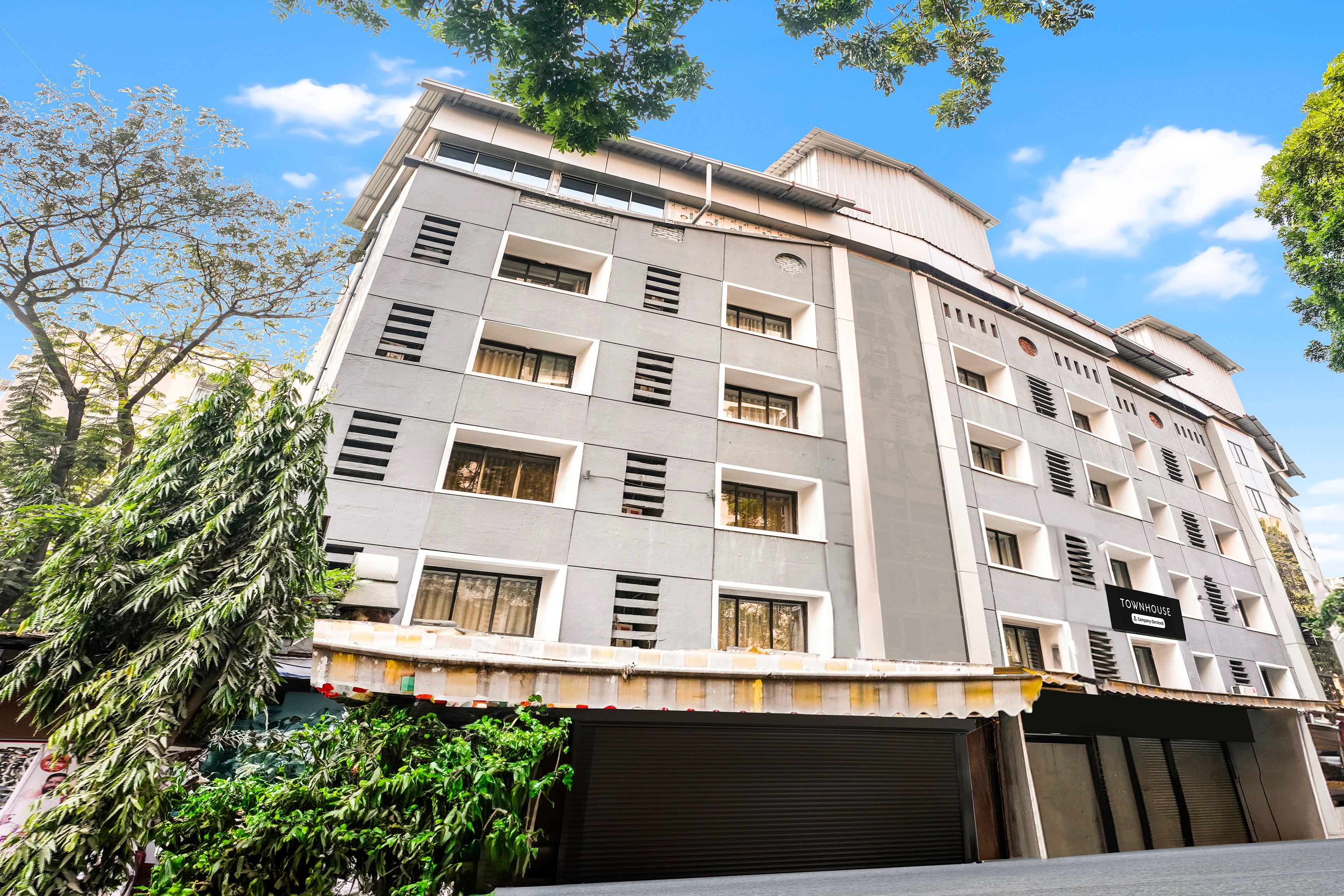 Super Townhouse Marol Near Mumbai Airport in Mumbai