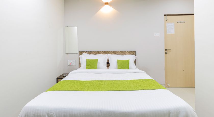 Hotel Saras Residency in Navi Mumbai