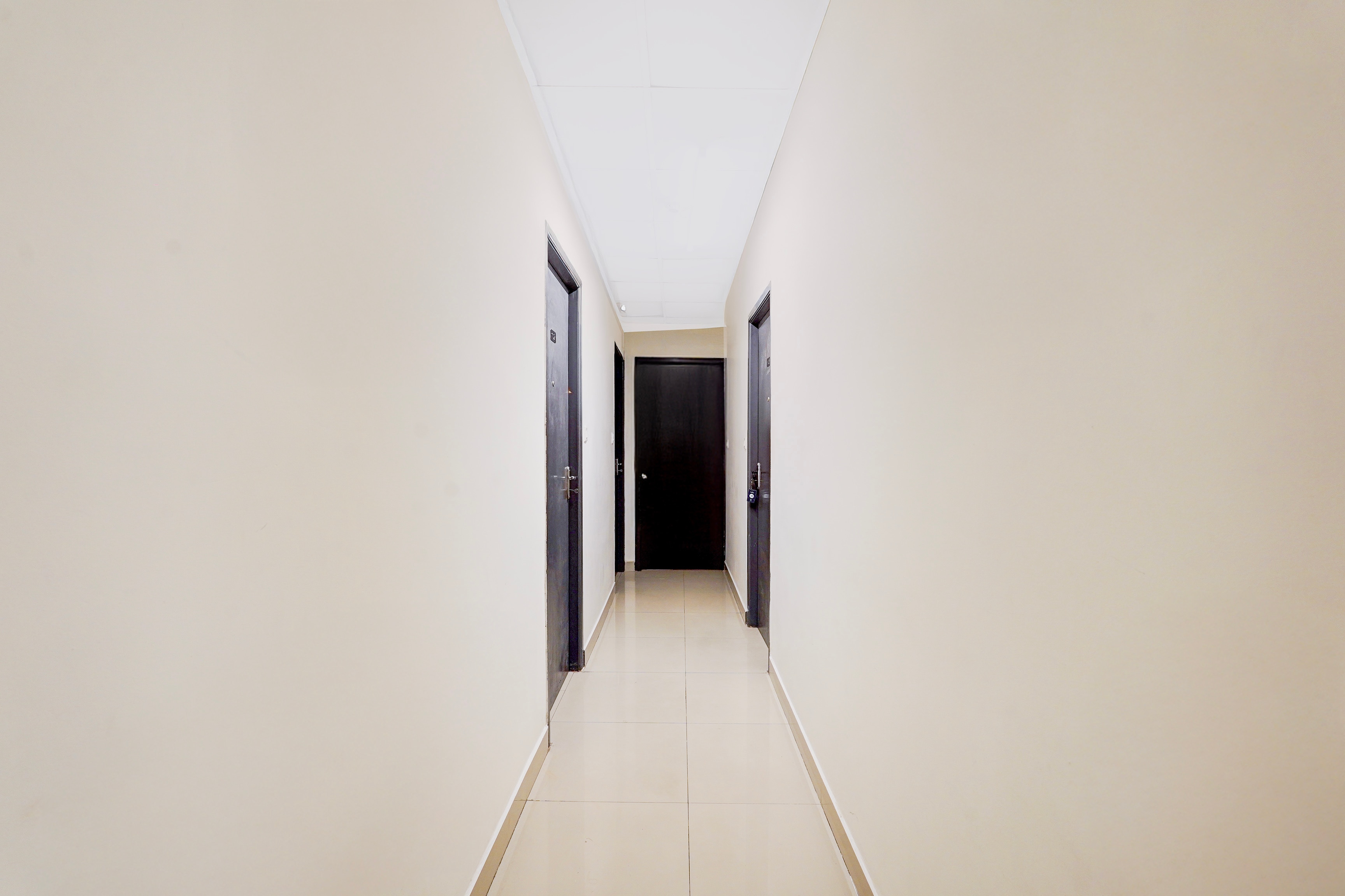 Super Townhouse Nanganallur Near Chennai Airport in Chennai