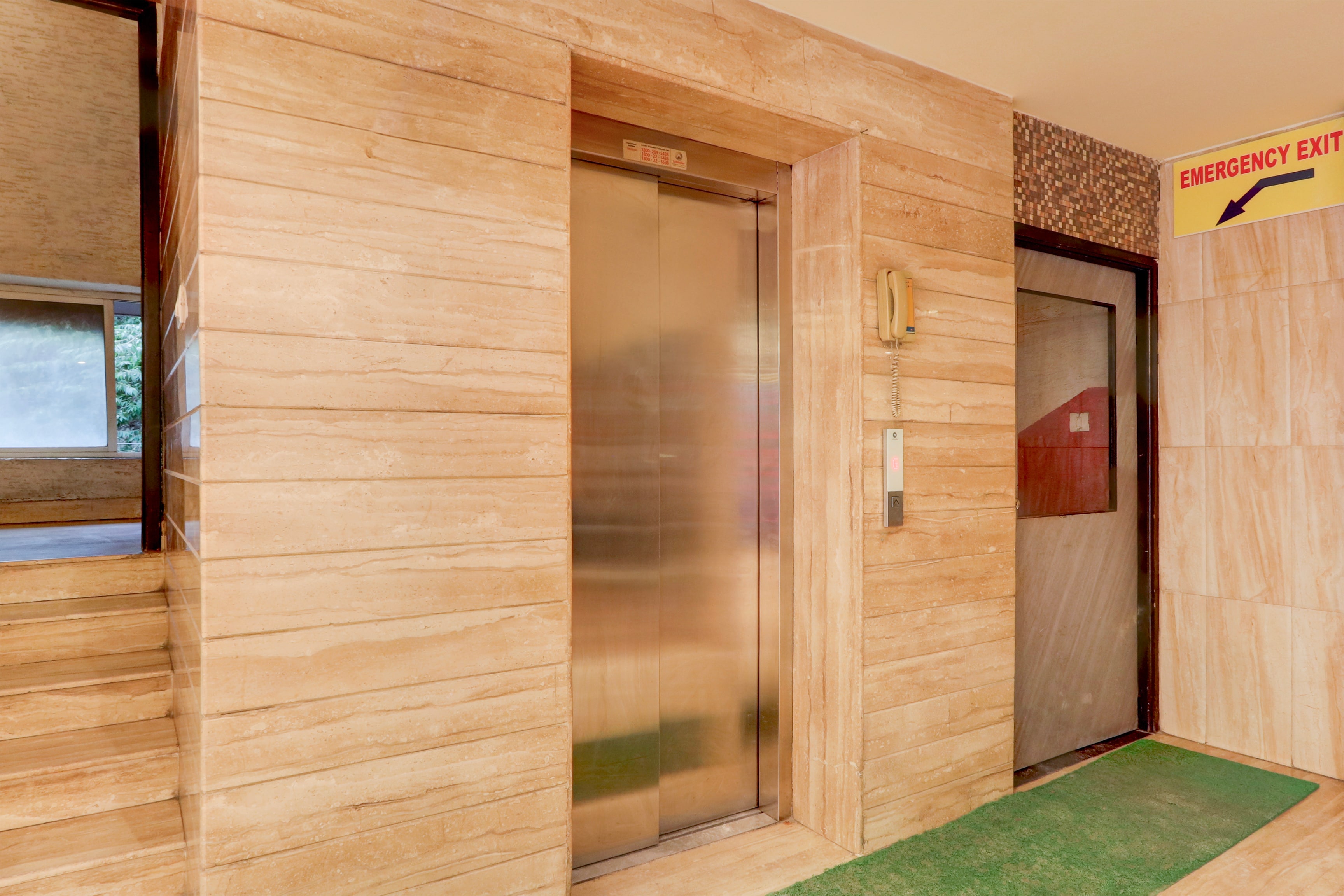 Super Townhouse Oak Madhapur Nera Regency in Hyderabad