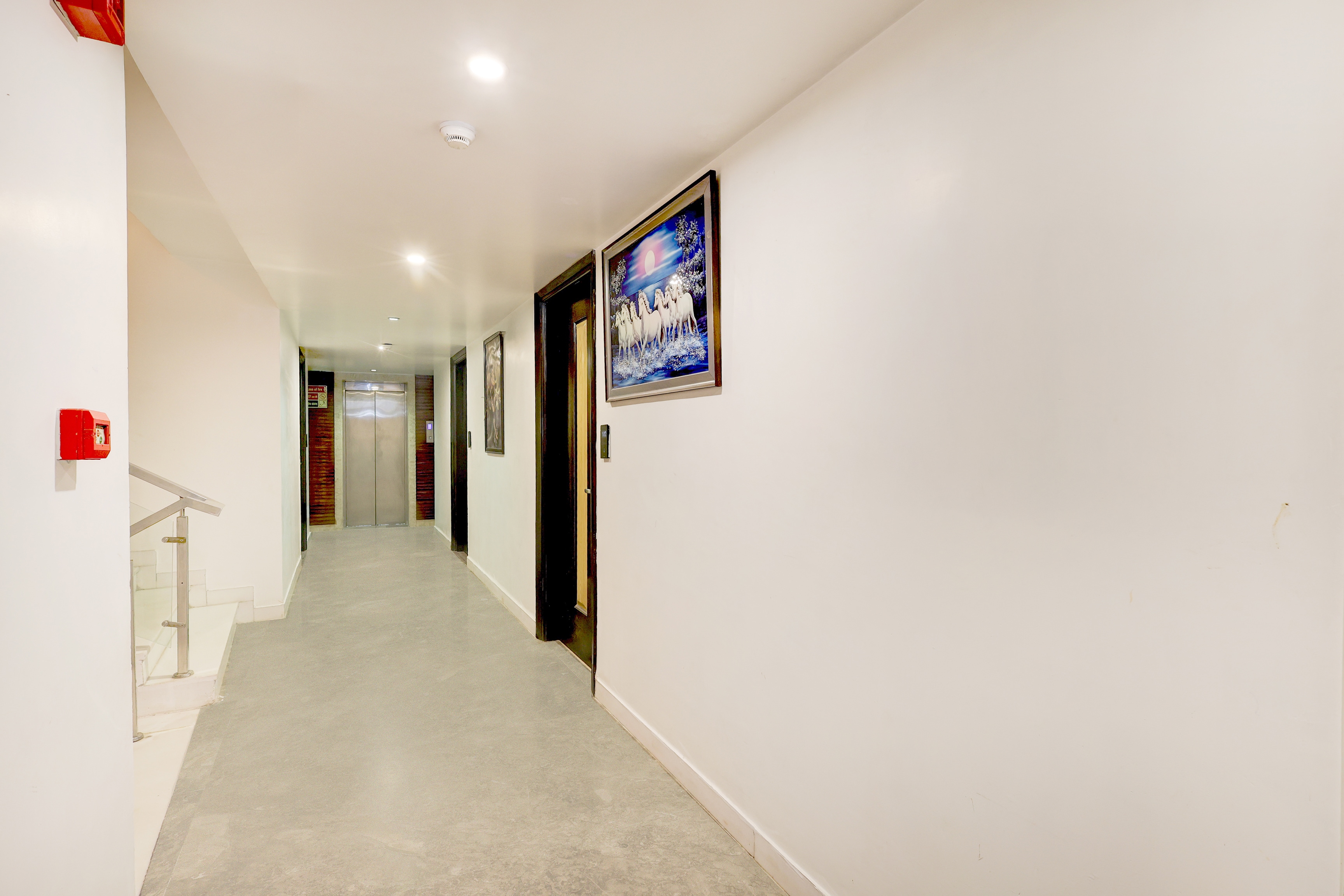 Super Townhouse Oak New Delhi Central Railway Junction Formerly Uppal International in Delhi