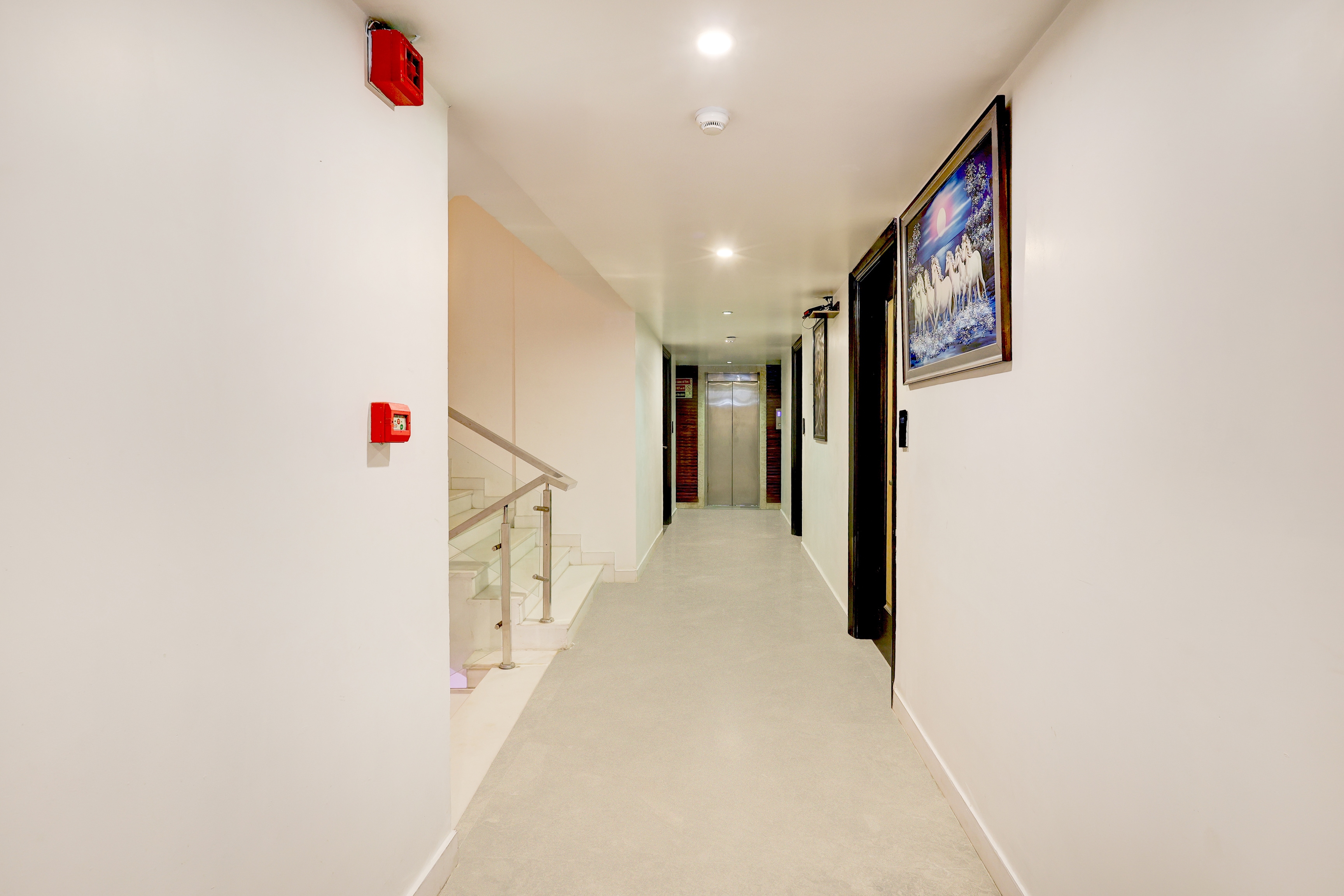 Super Townhouse Oak New Delhi Central Railway Junction Formerly Uppal International in Delhi