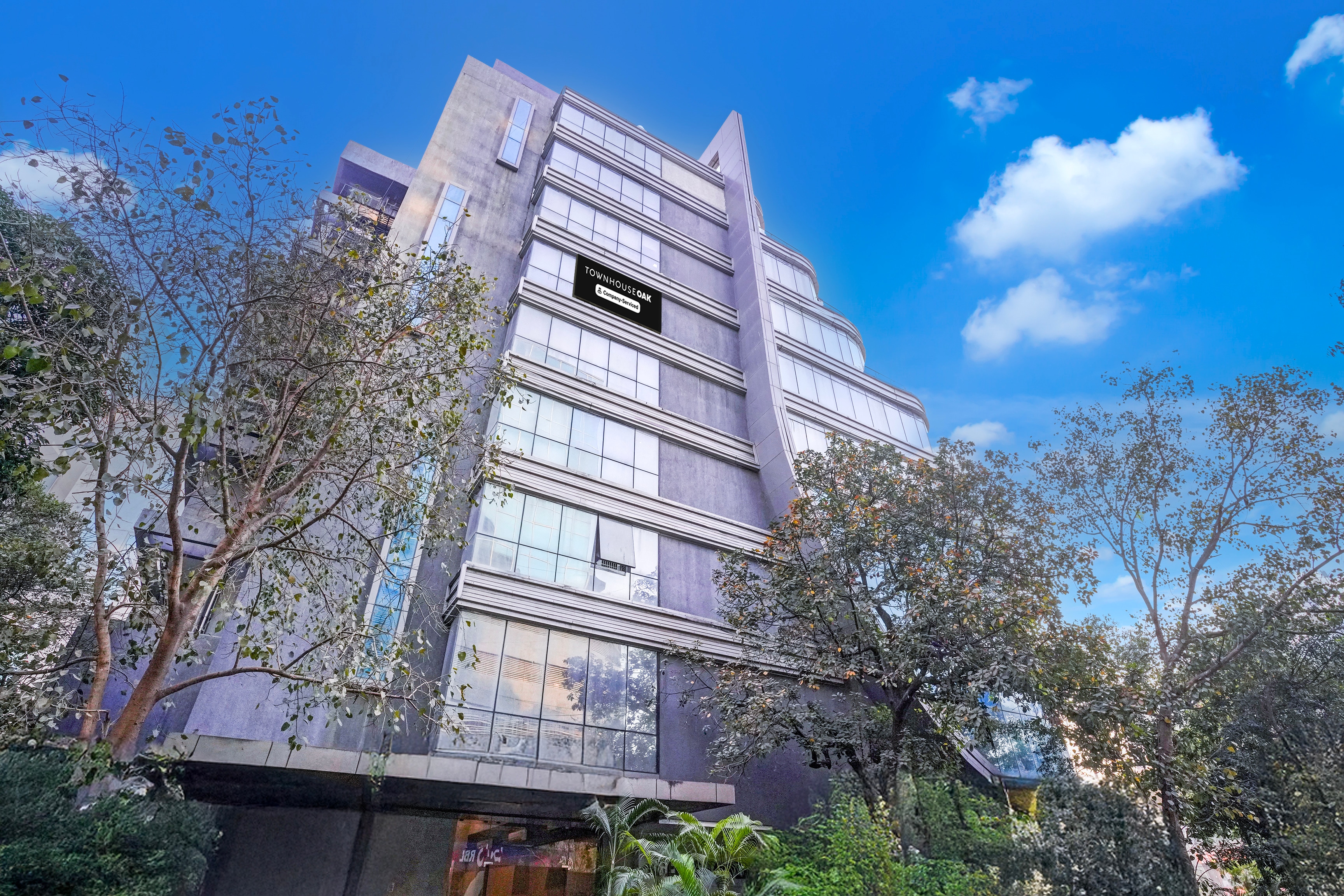 Super Townhouse Oak Times Square Le Western in Mumbai