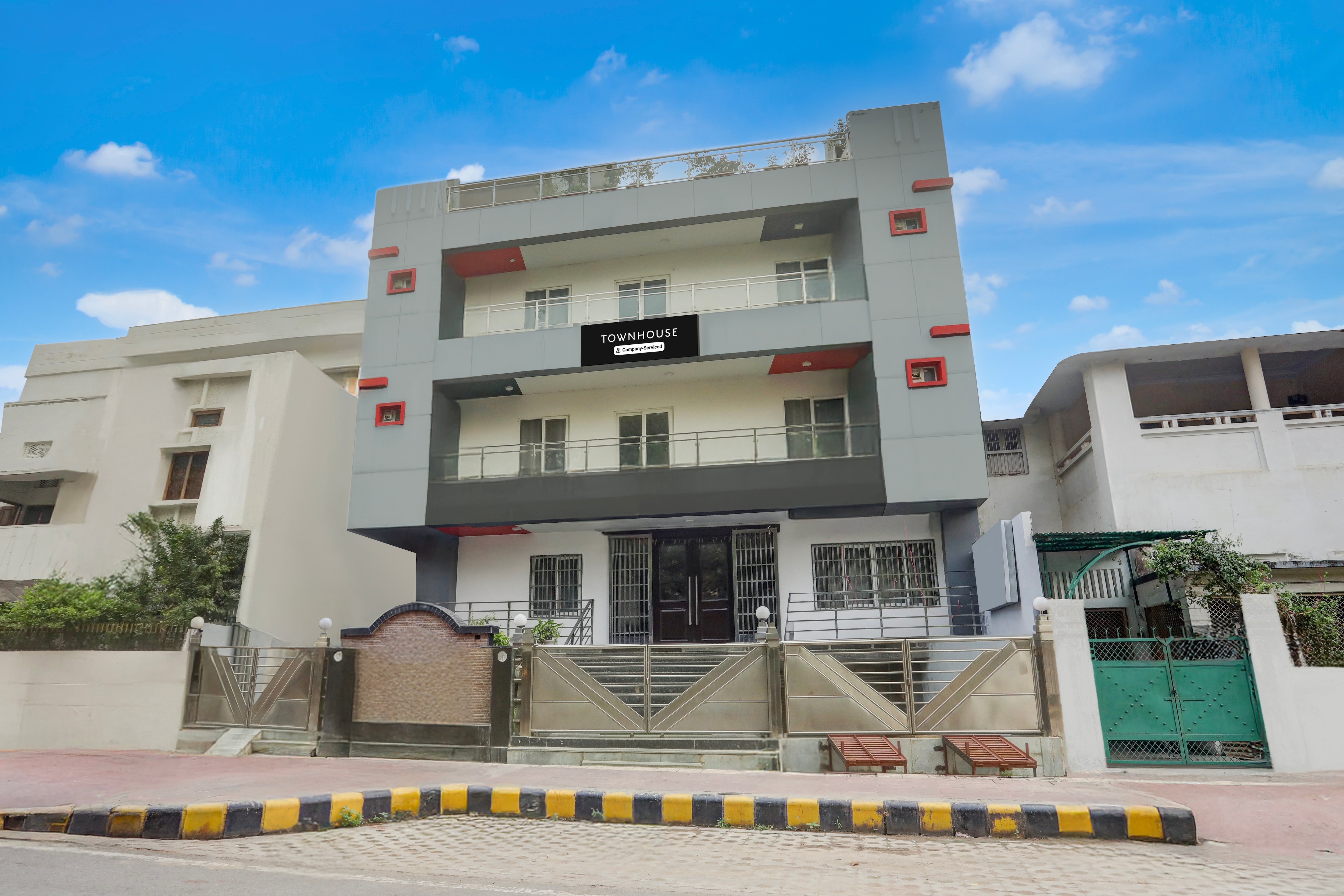 Townhouse Mumfordganj Fountain Crossing Formerly APS Inn in Prayagraj
