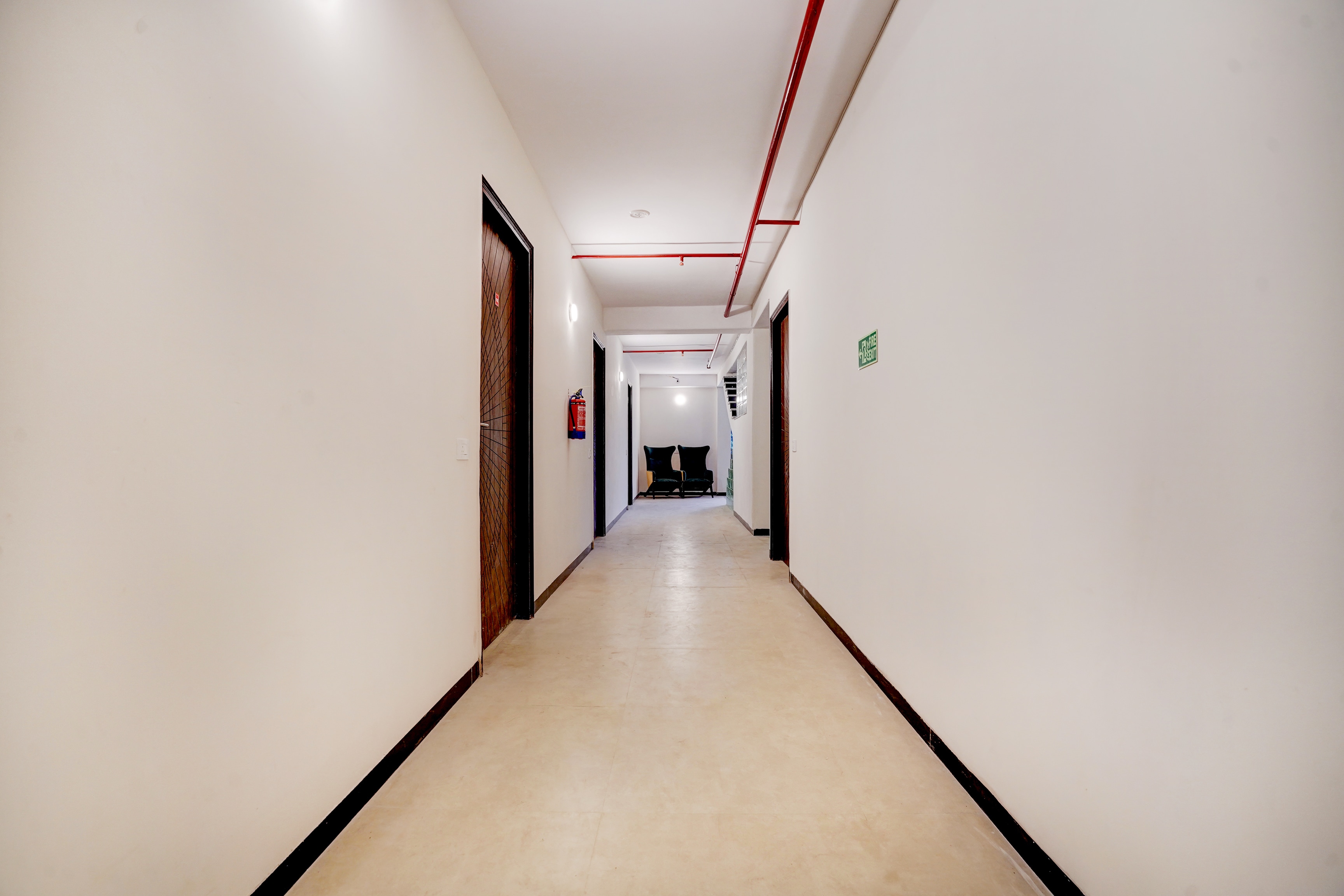 Super Townhouse Preet Vihar Metro Station in Delhi