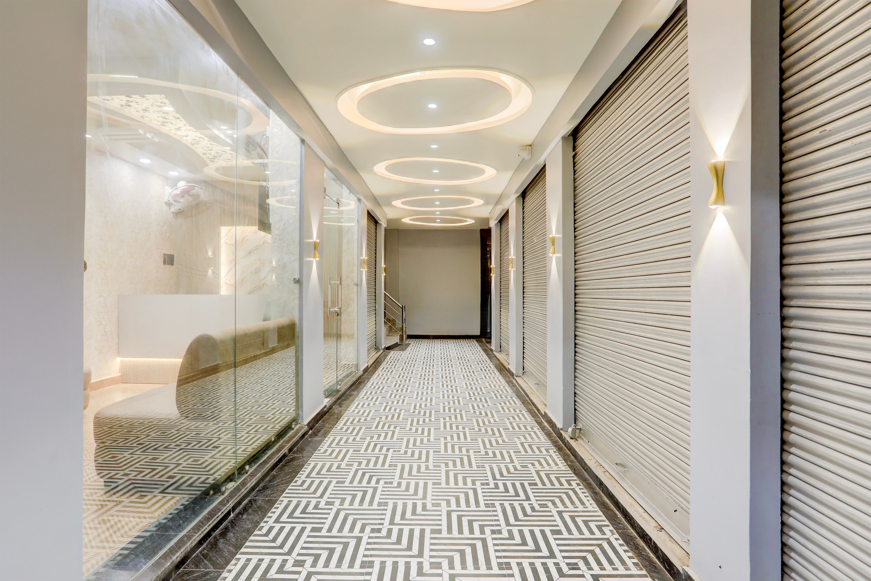 Super Townhouse Vishwanath Temple Varanasi in Varanasi