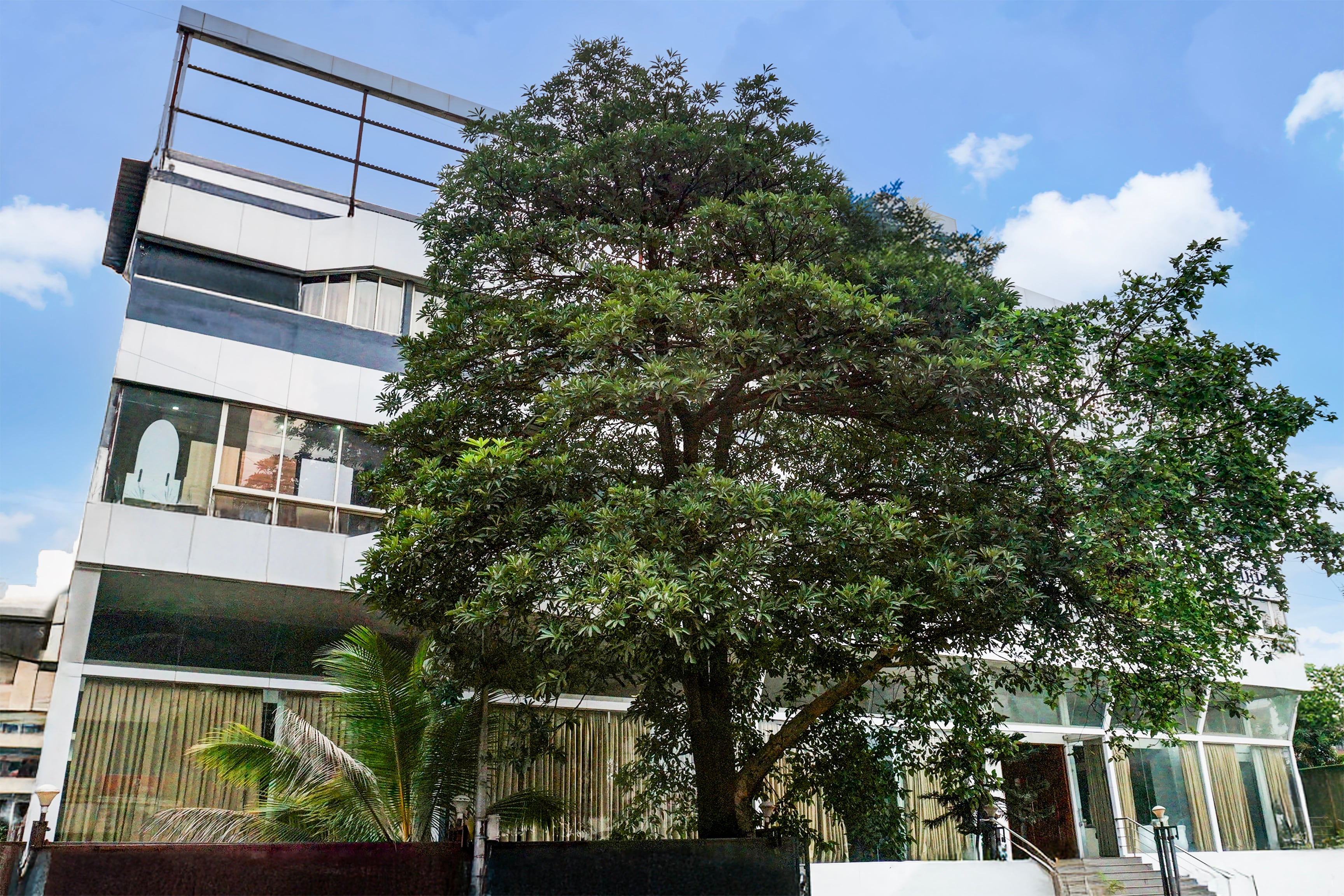 Townhouse Oak Hadapsar in Pune