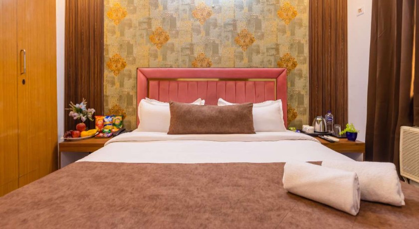 Hotel Sarla Residency in Noida