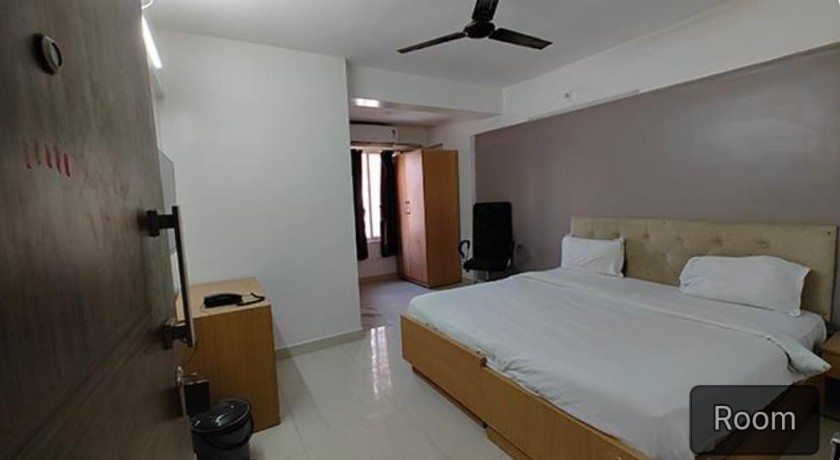 Hotel Panchsheel Crown in Pune