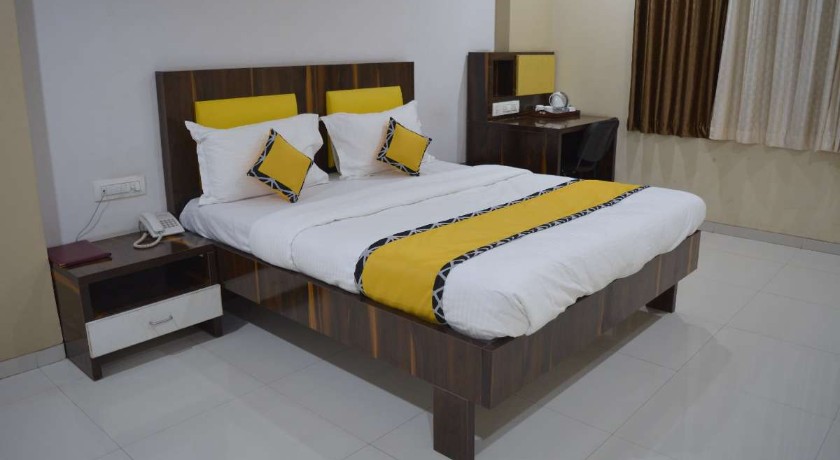 Hotel Dhuri Lodge in Vasai