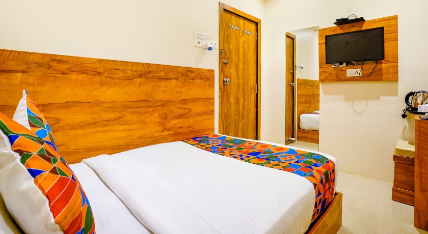 Hotel Indore Palace in Mumbai