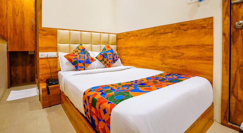 Hotel Indore Palace in Mumbai